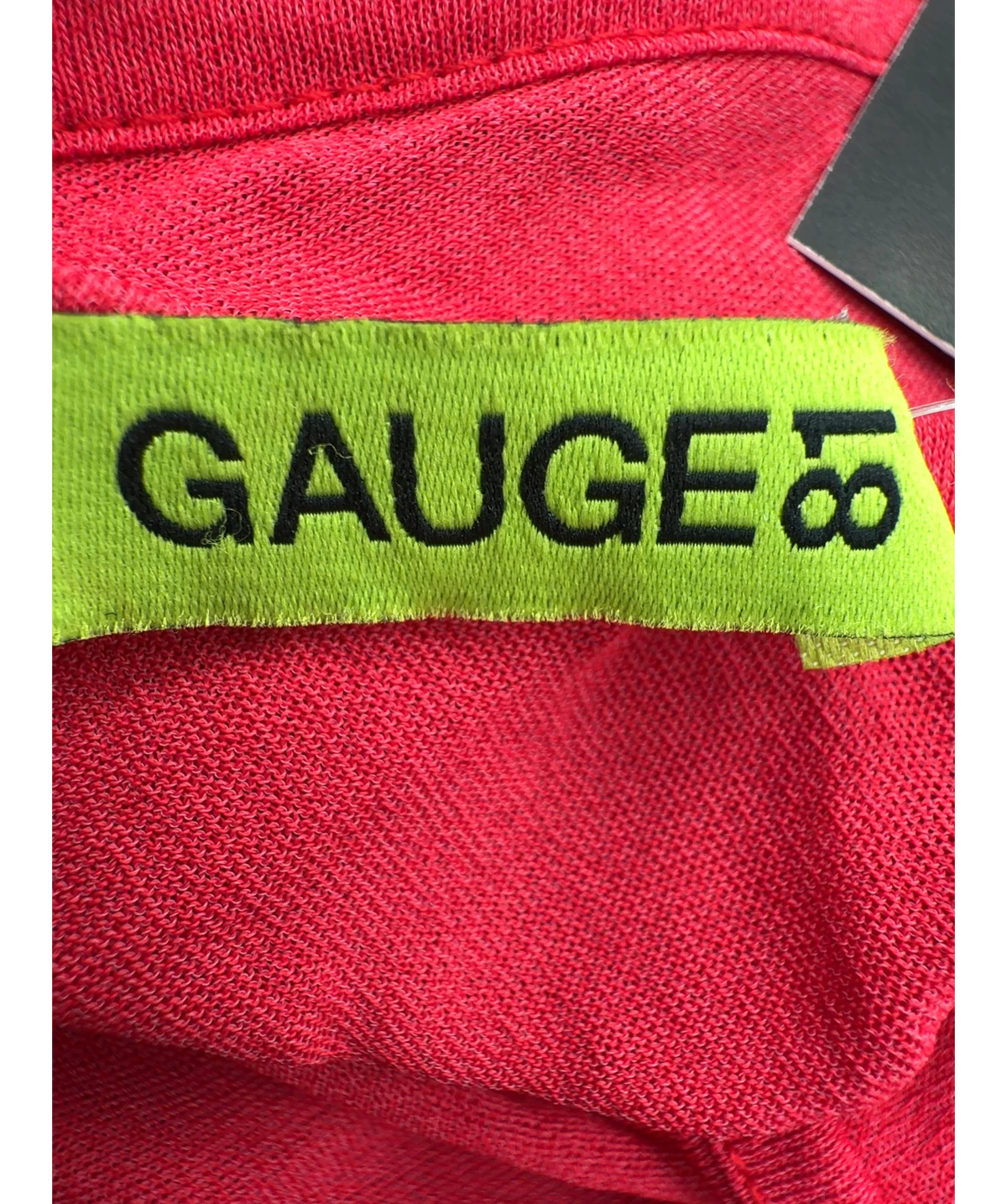 Gauge81 Red Colour, size UK S — detail