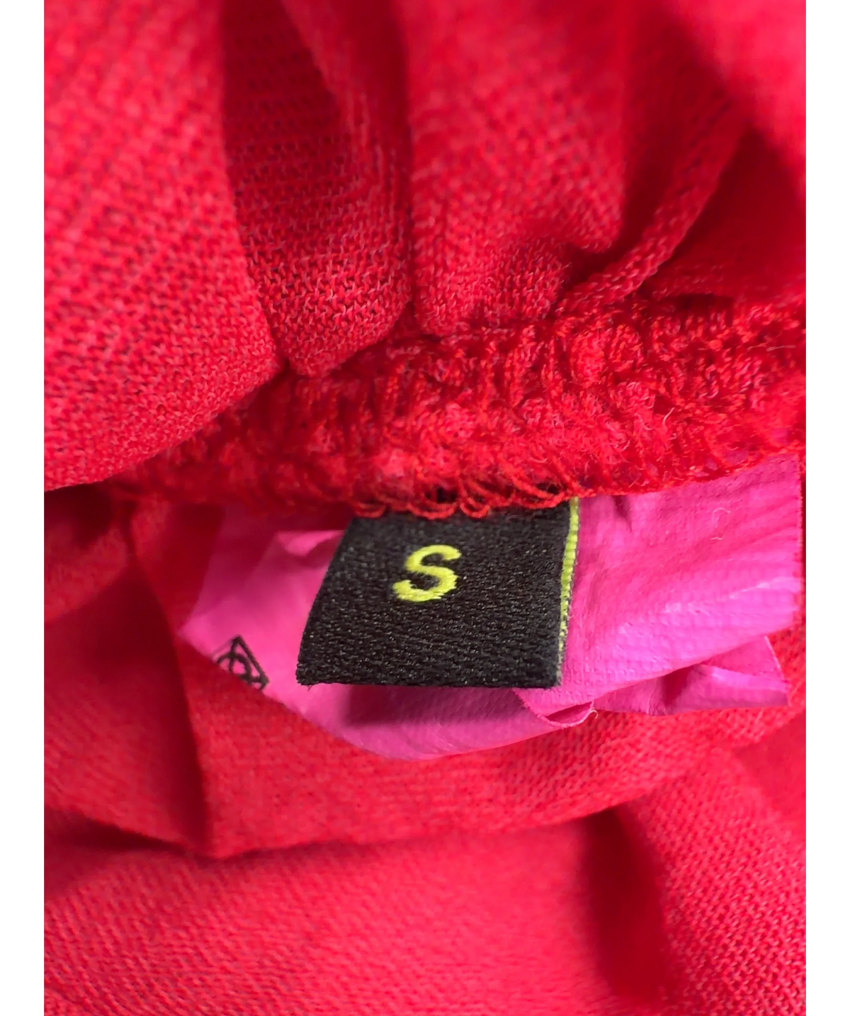 Gauge81 Red Colour, size UK S — care label