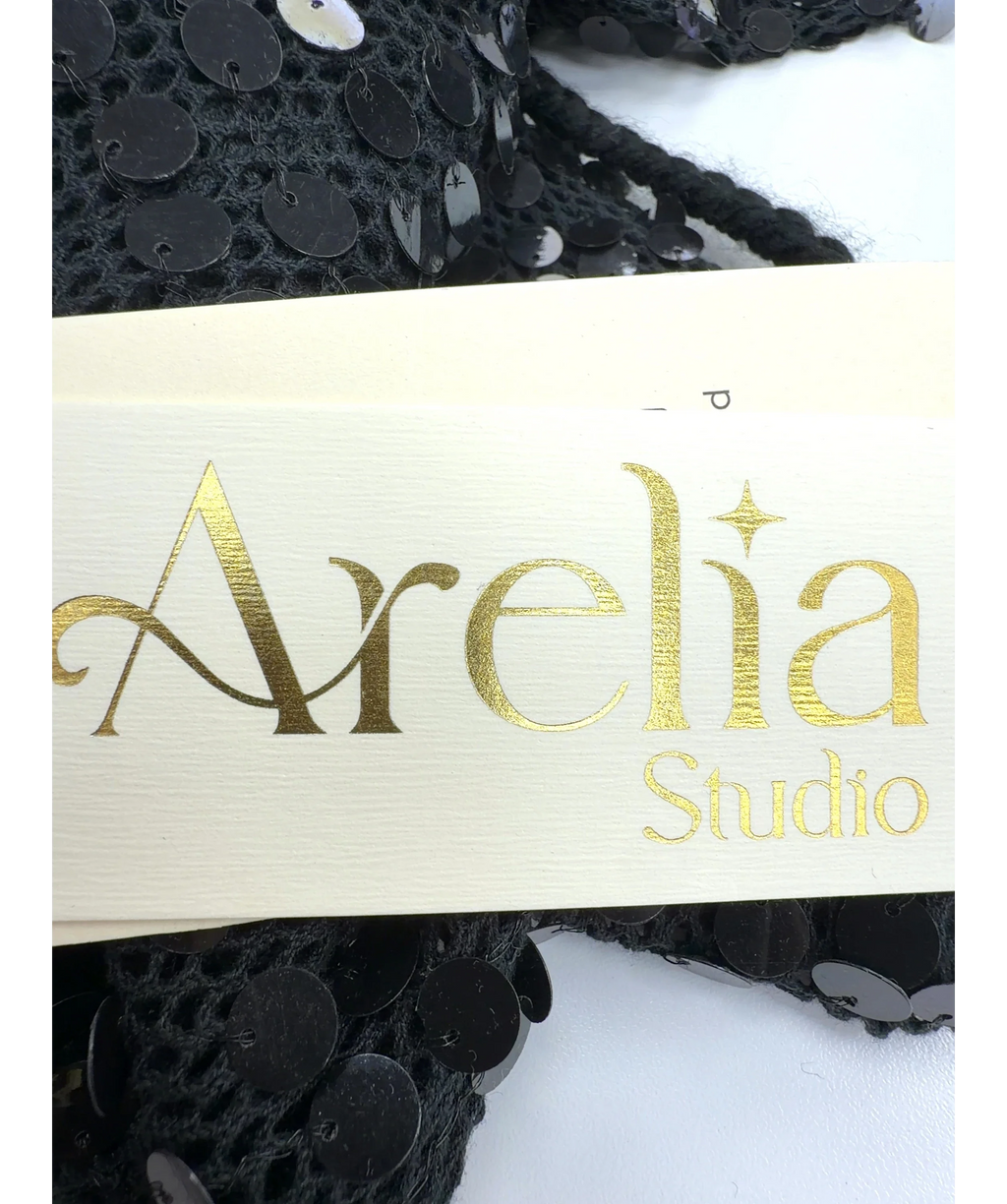 Arelia Studio Black Colour — detail