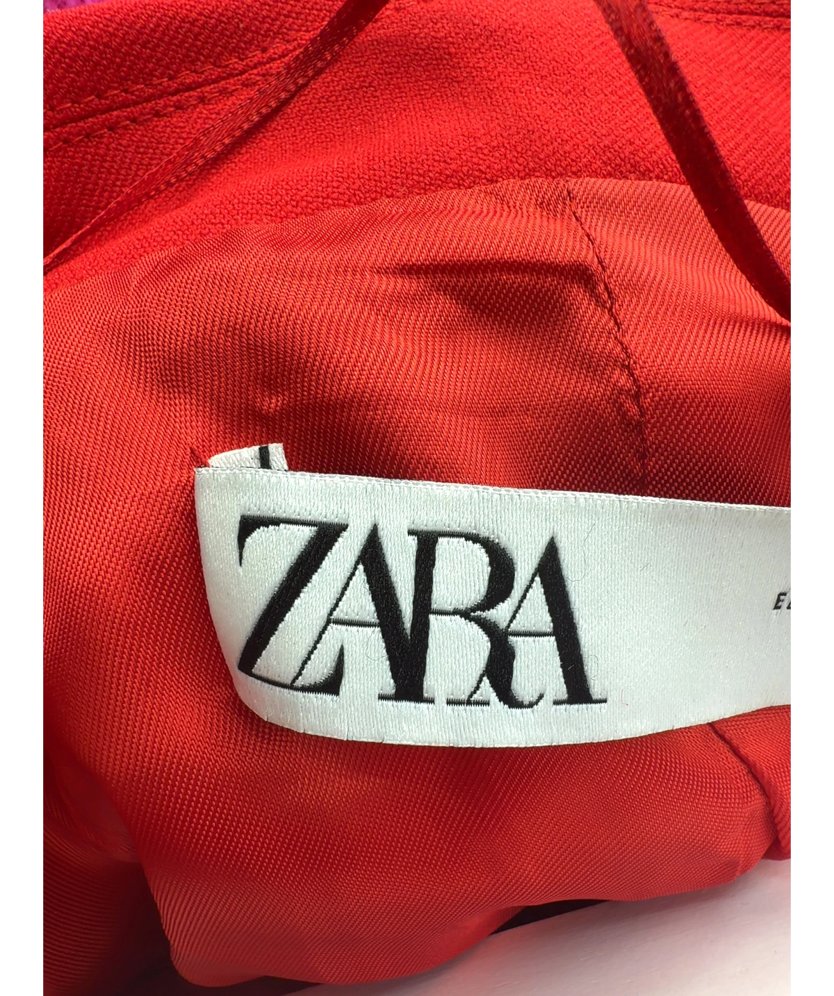 ZARA Red Colour, size UK L — detail