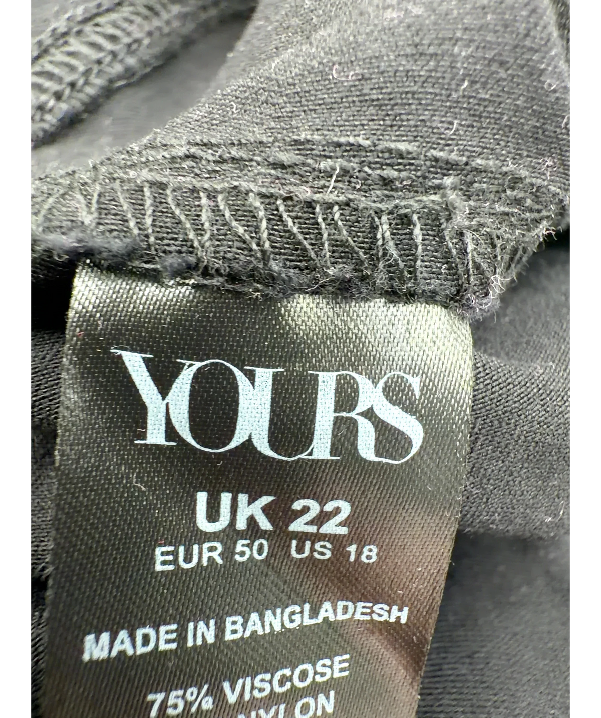 Yours Black Curve Black Coated Skinny Stretch AVA Jeans, size UK 22 — detail