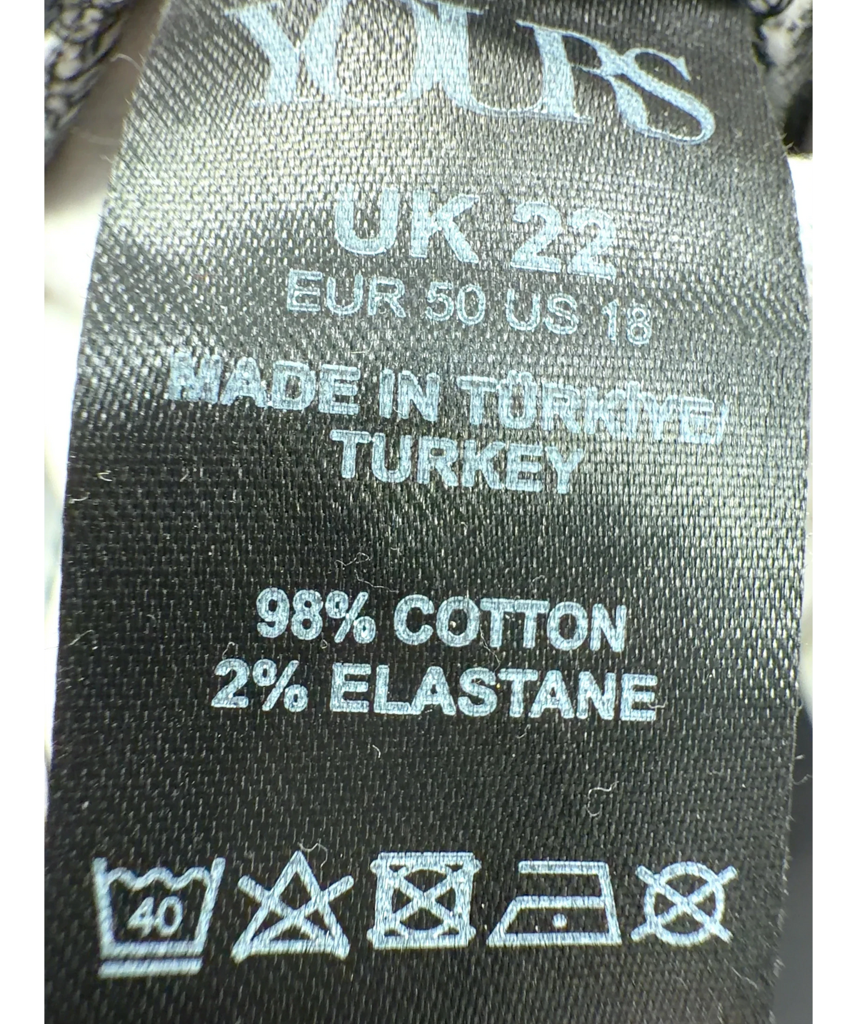 Yours Black Colour, size UK 22 — label