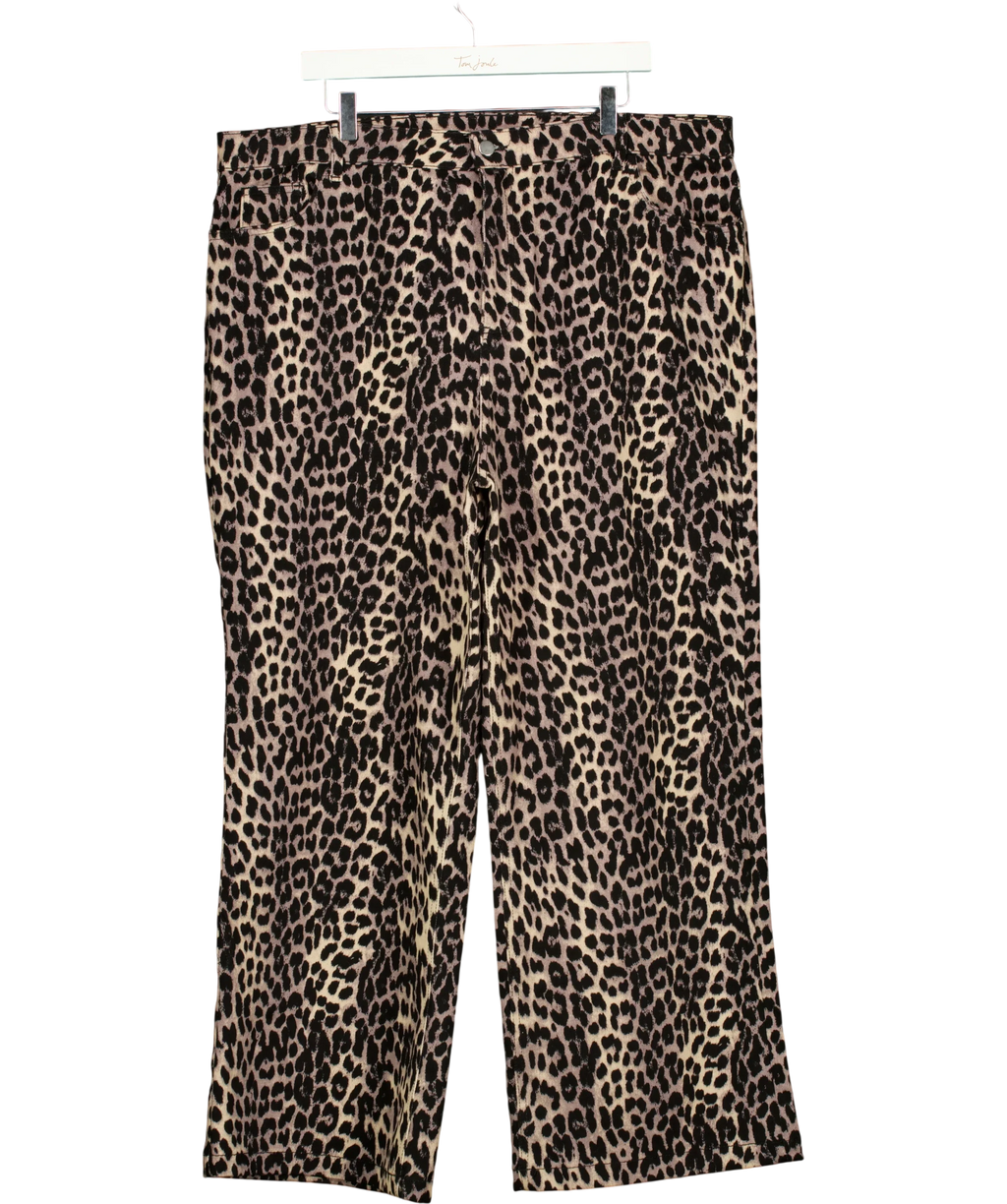 Yours Black Colour, size UK 22 — front