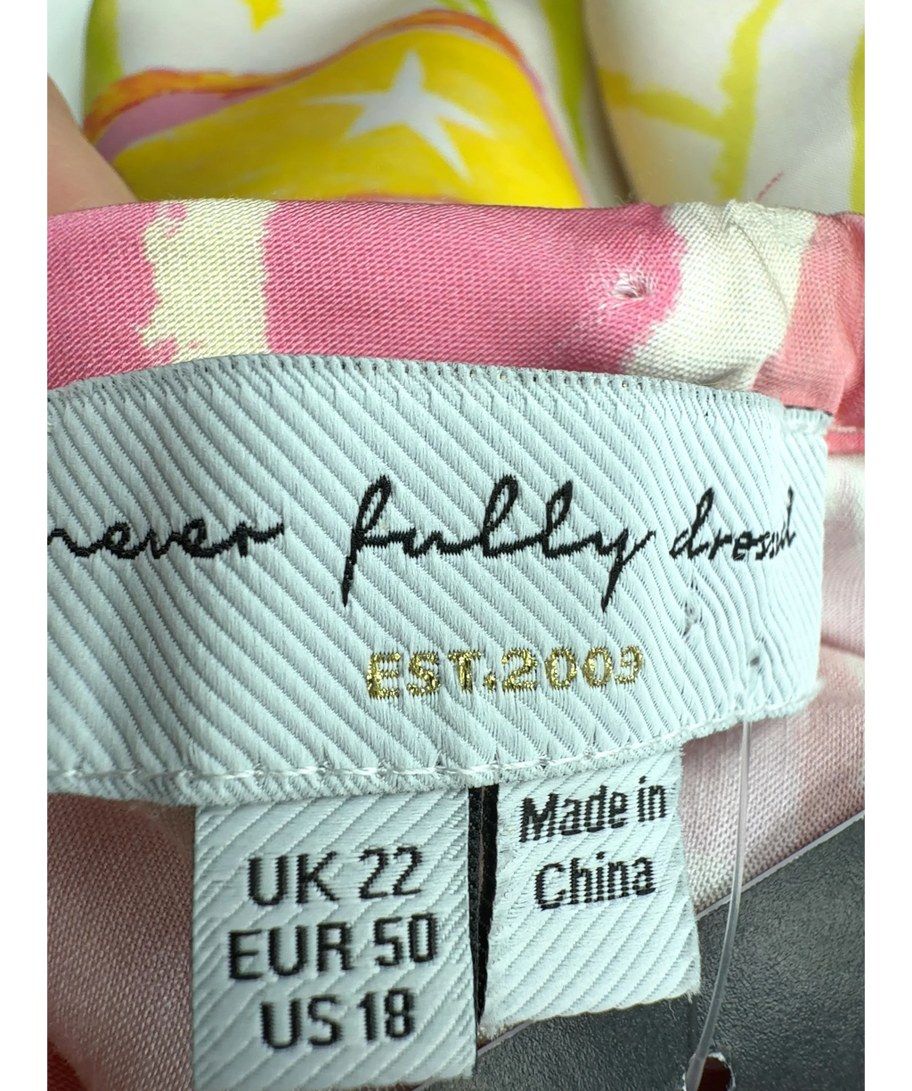 Never Fully Dressed Pink Dallas Dorris Skirt, size UK 22 — detail