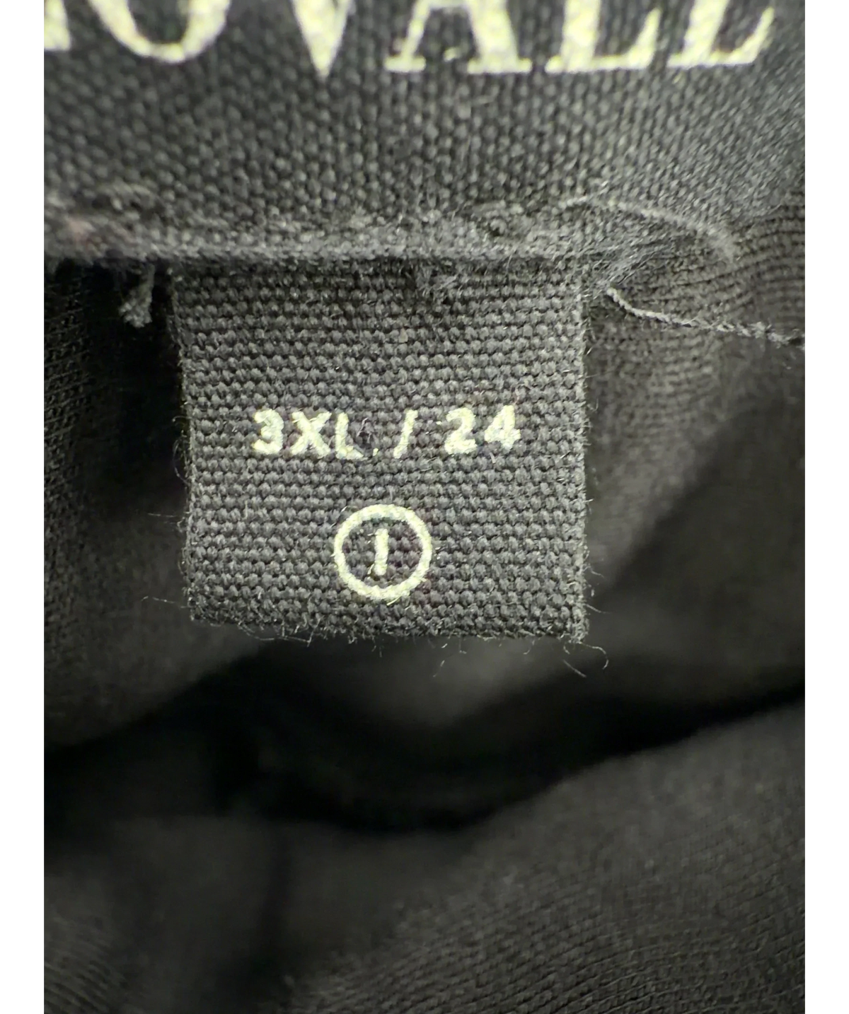 LOVALL Black Colour, size UK 24 — care label