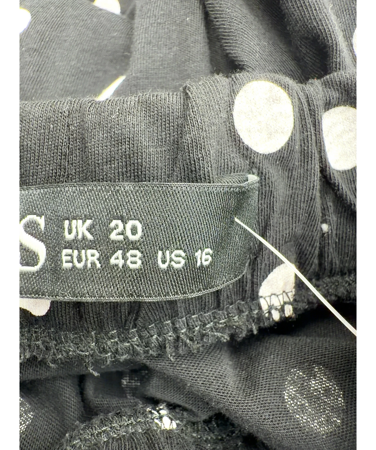 Yours Black Curve Black Polka Dot Contrast Swirl Maxi Skirt, size UK 20 — care label