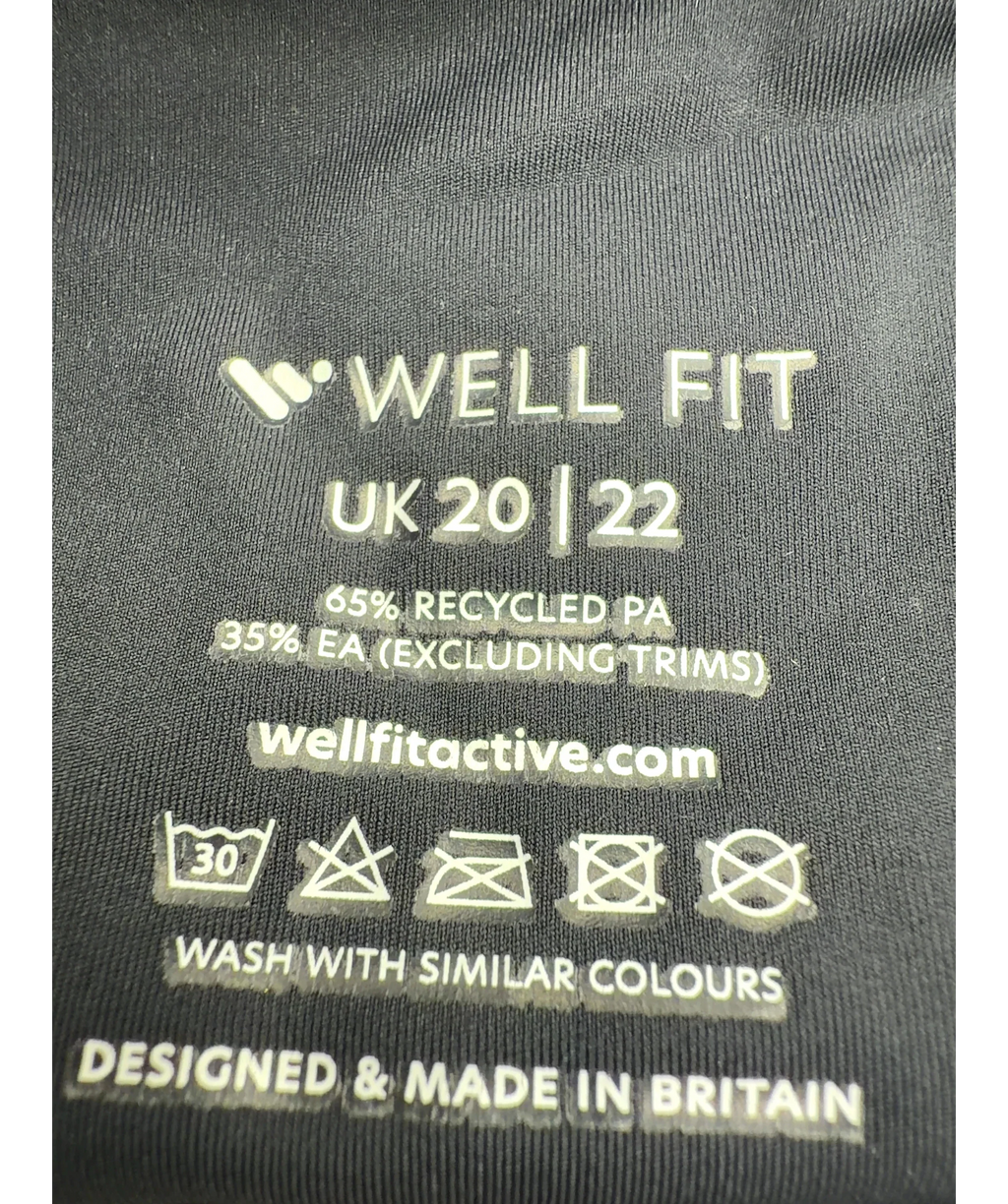 WELL FIT Black Colour, size UK 20 — label