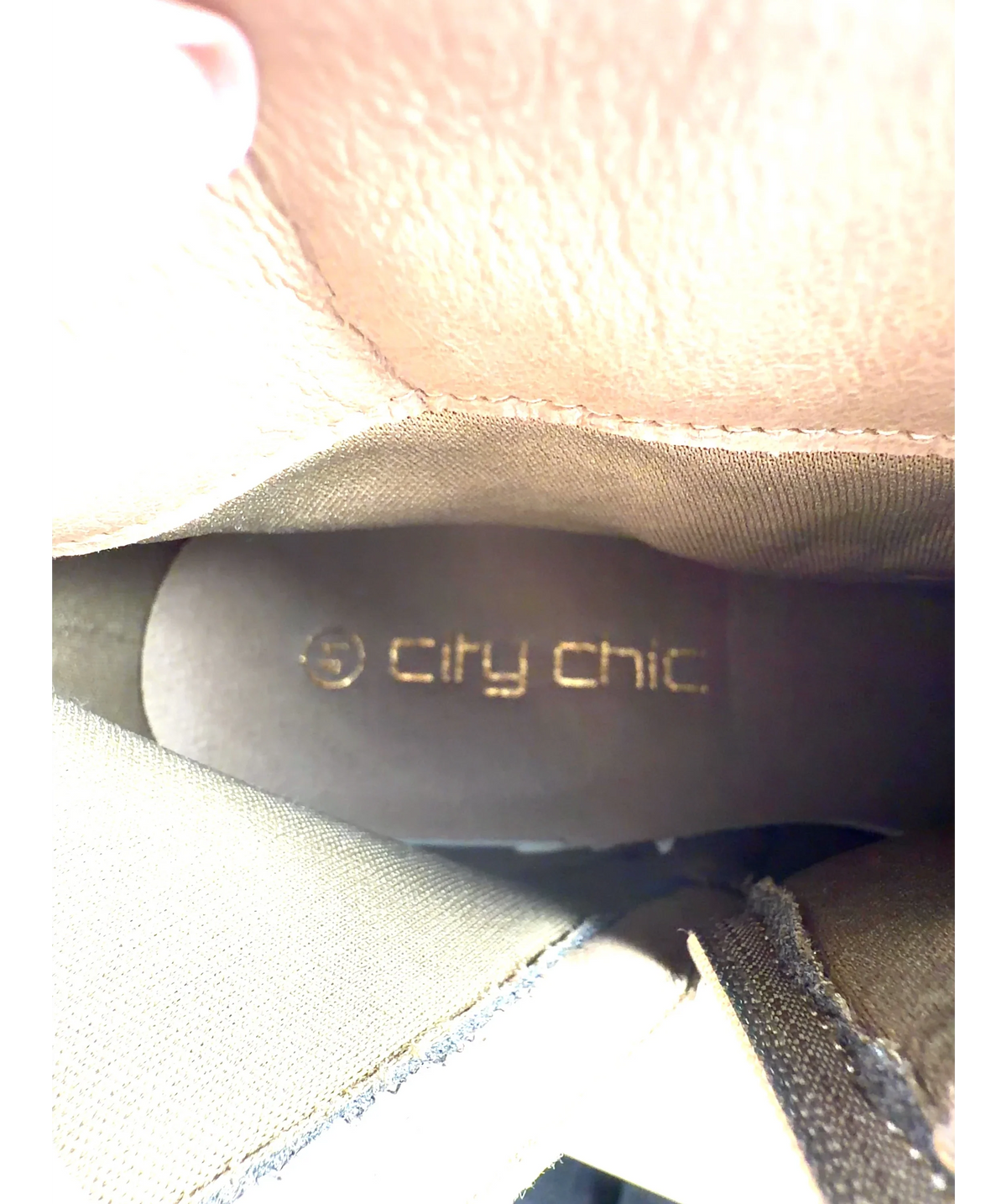 city chic olive green Colour, size UK 8 EU 41 👠 — fabric detail