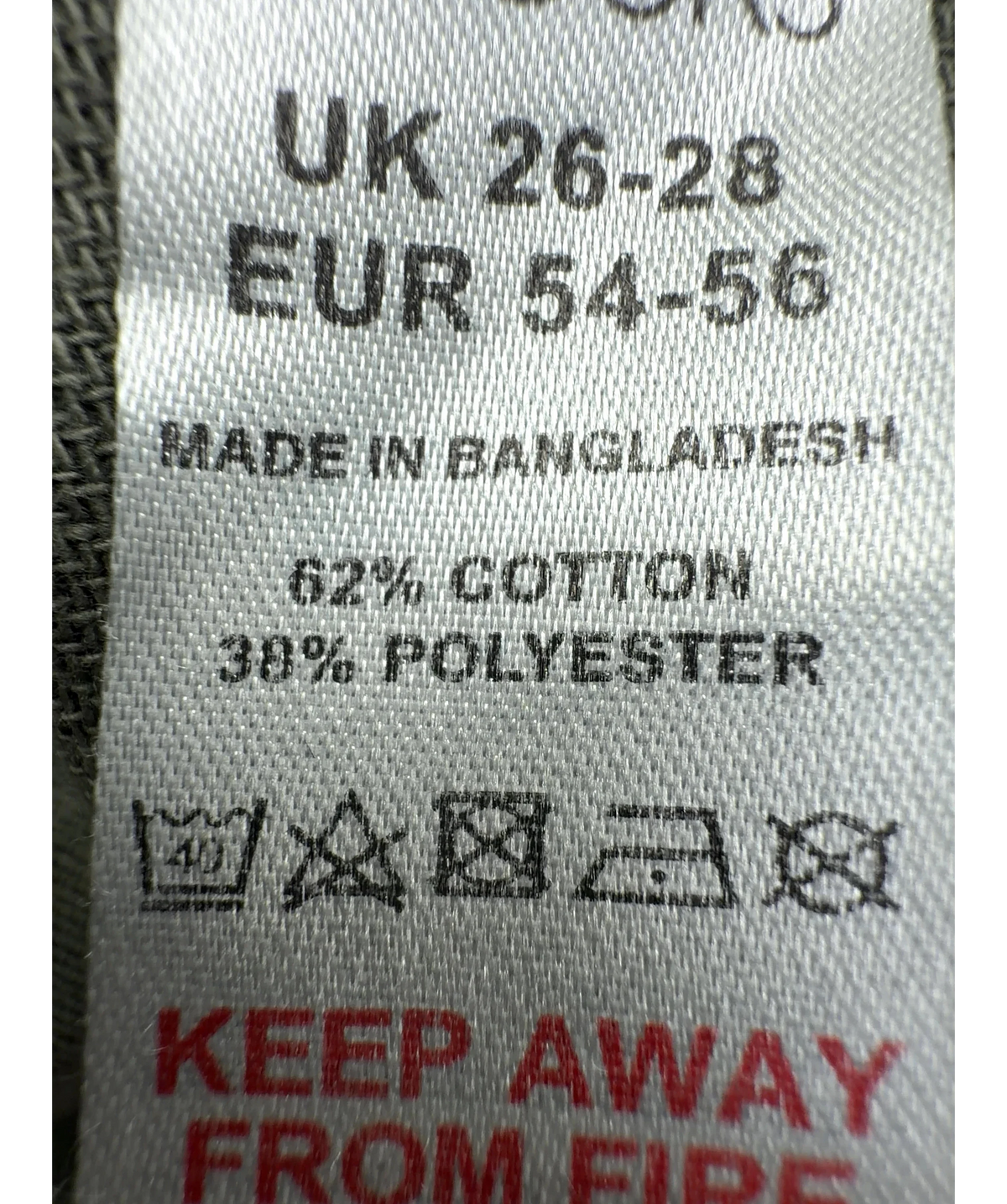 Yours Green Colour, size UK 26-28 — label