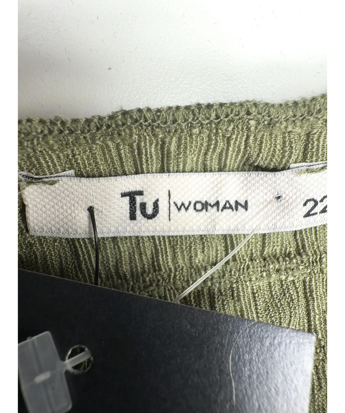 TU Green Colour, size UK 22 — detail