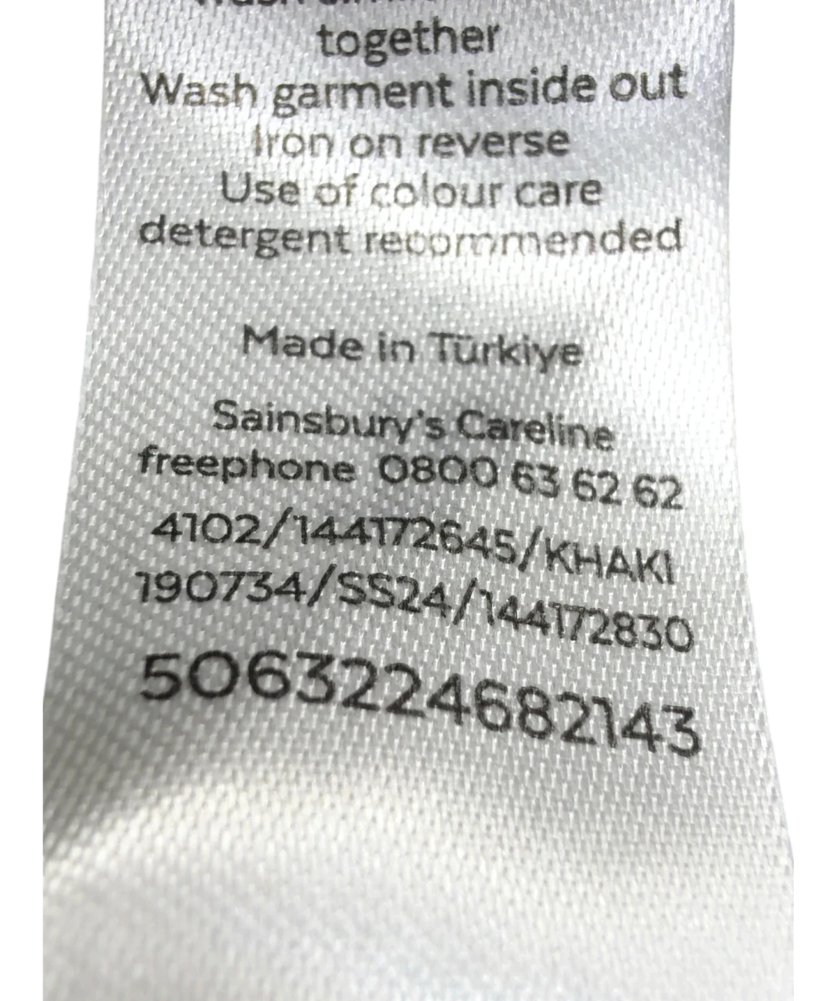 TU Green Colour, size UK 22 — fabric detail