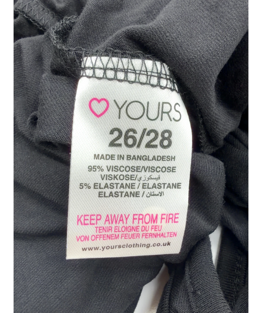 Yours Black Colour, size UK 26-28 — label