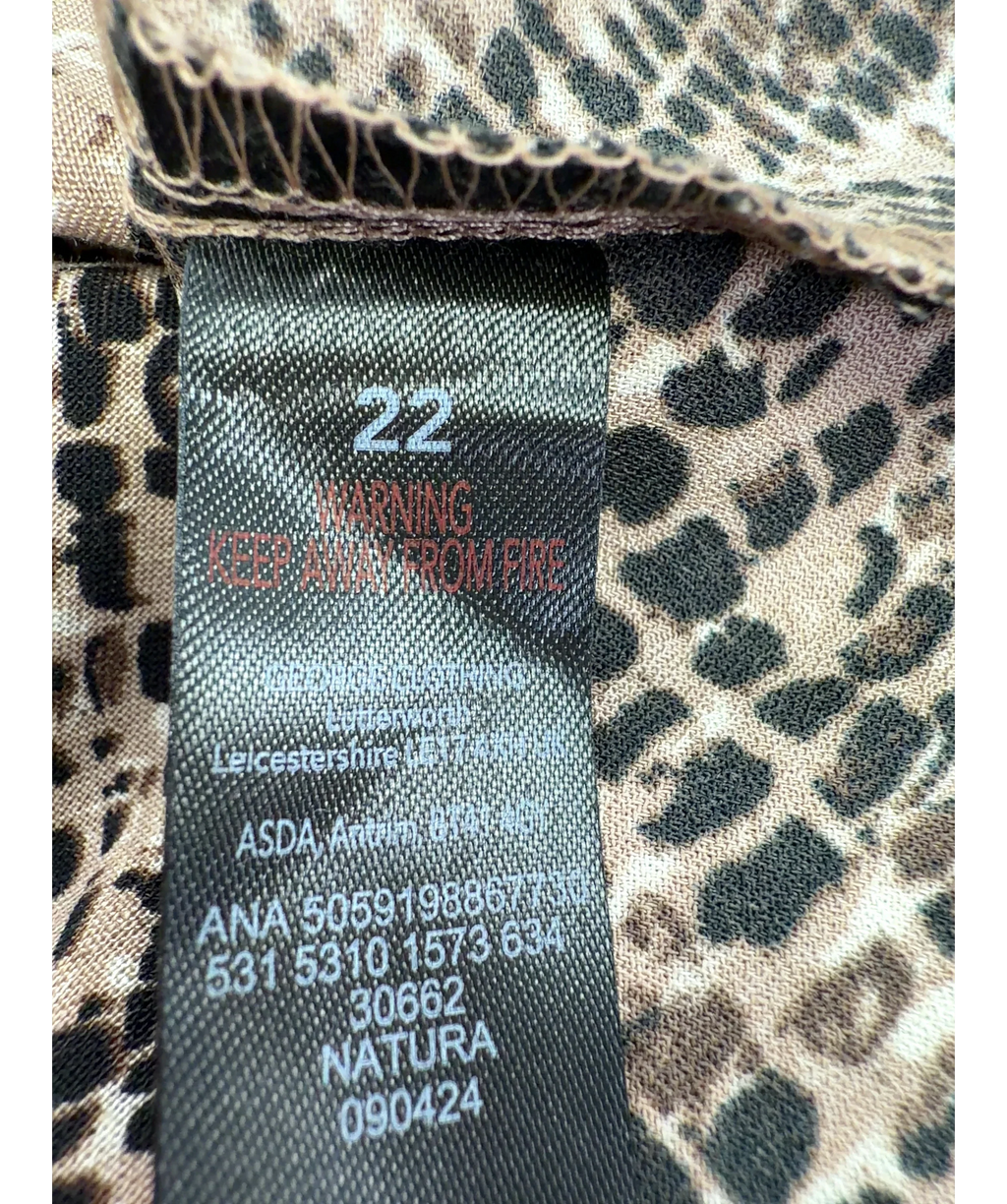 George Brown Colour, size UK 18 — care label