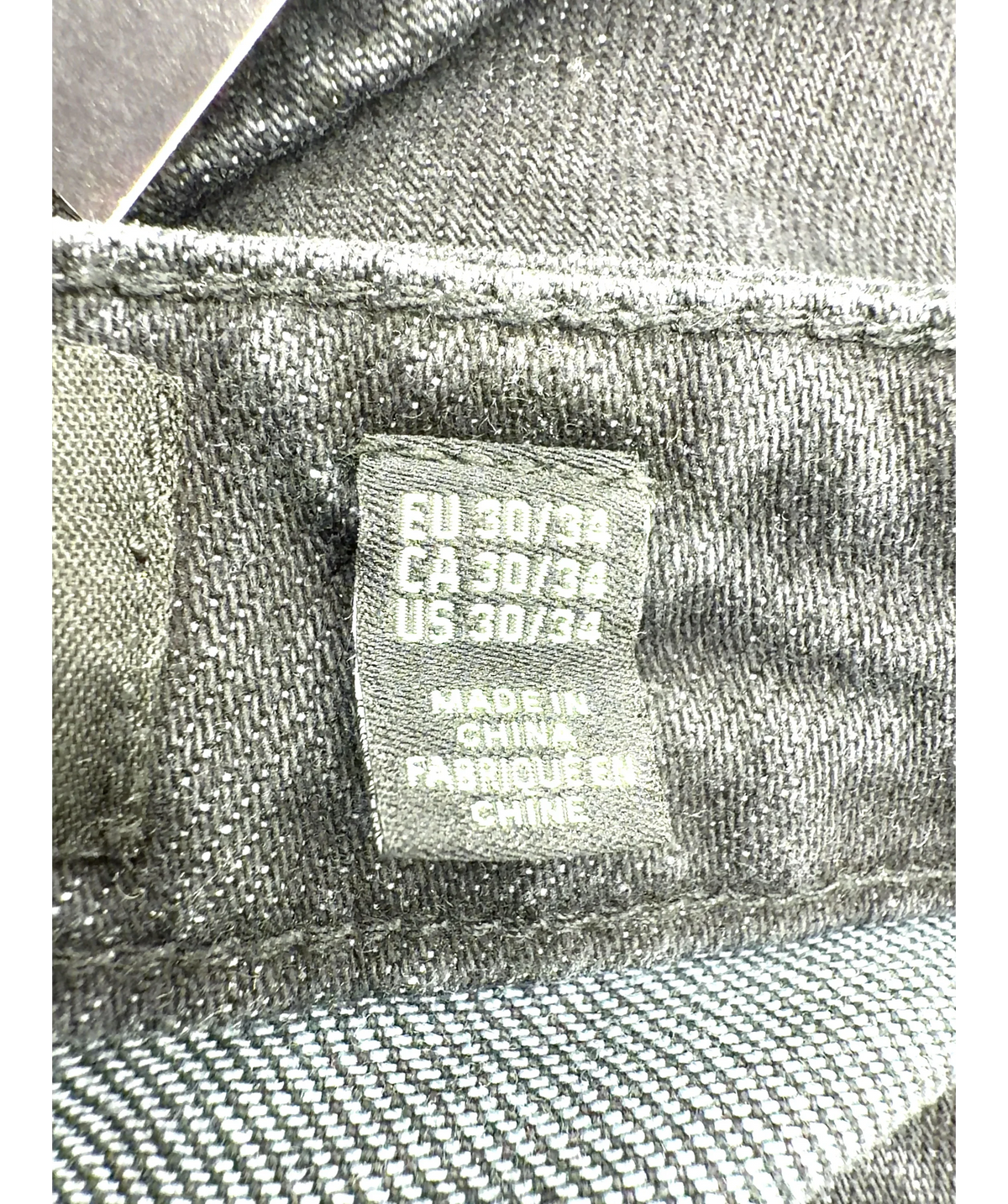 Vero Moda Black Colour, size W30 — care label
