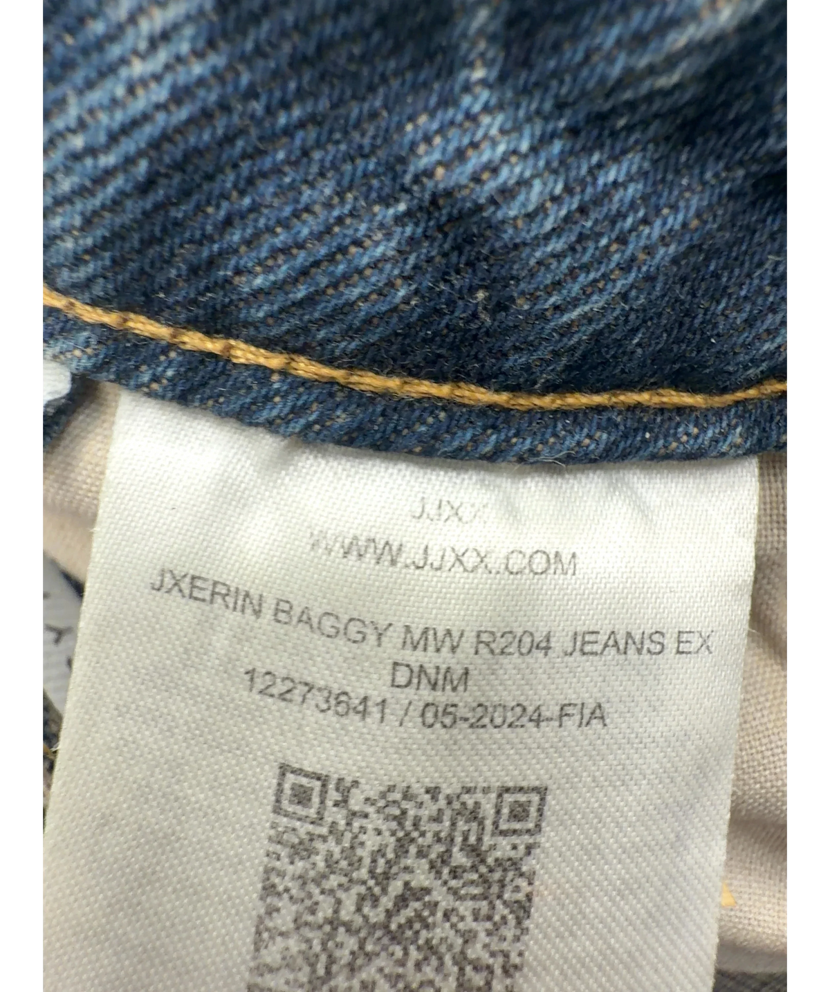 JJXX Blue Erin Baggy Mid-Waist Jeans, size W27 — label