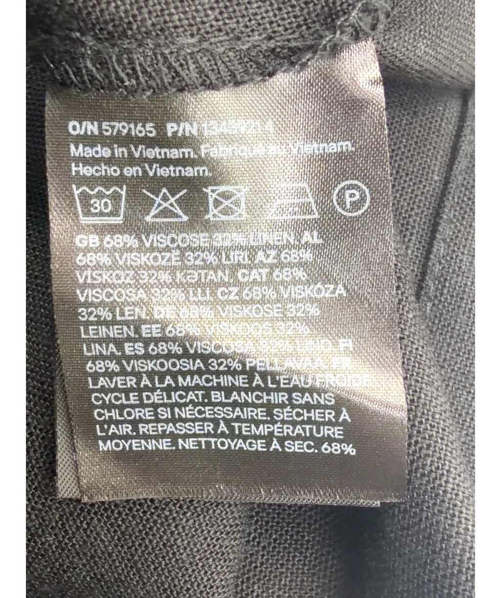 H&M Black Colour, size UK S — label