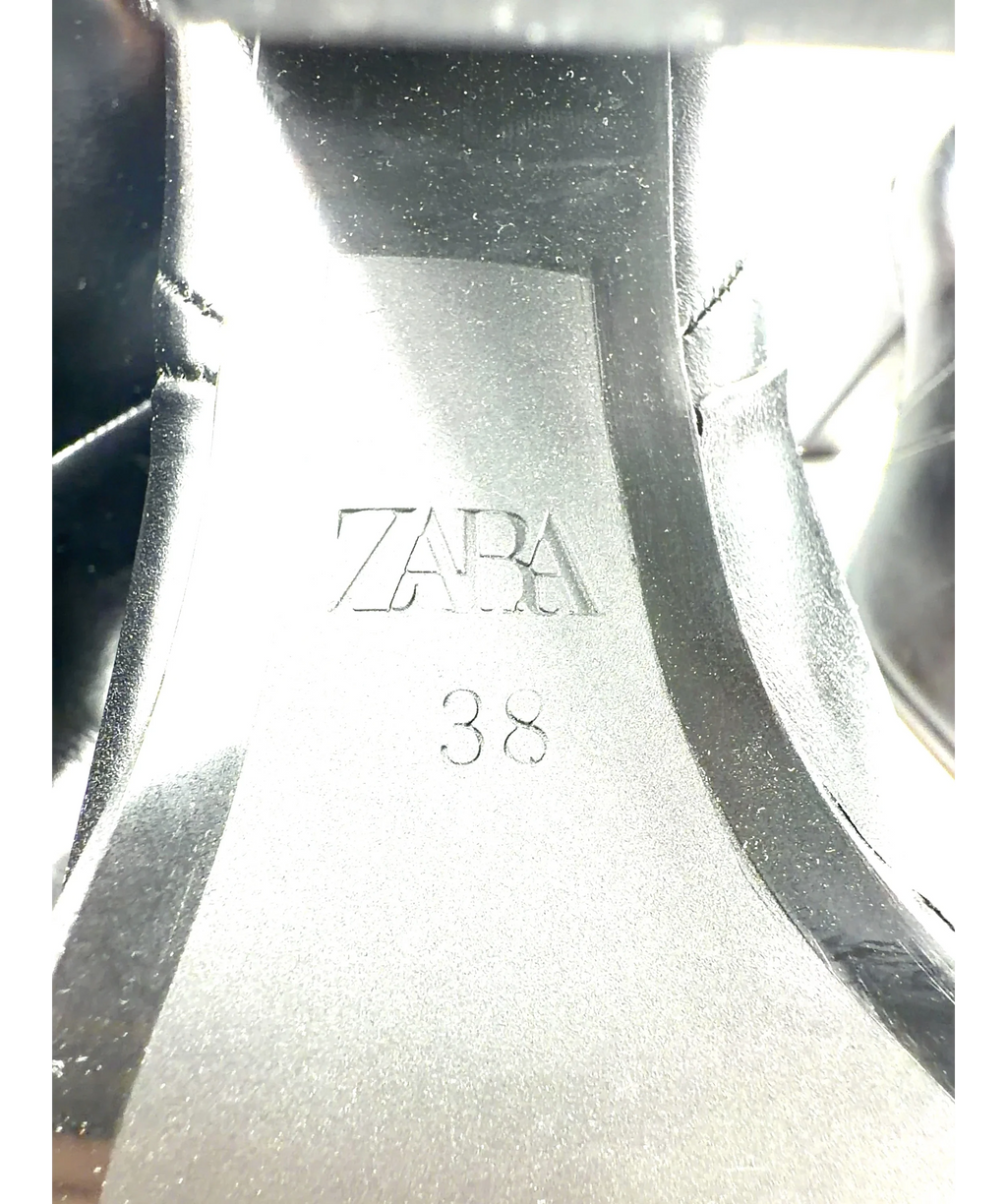 ZARA Black Colour, size UK 5 EU 38 👠 — fabric detail
