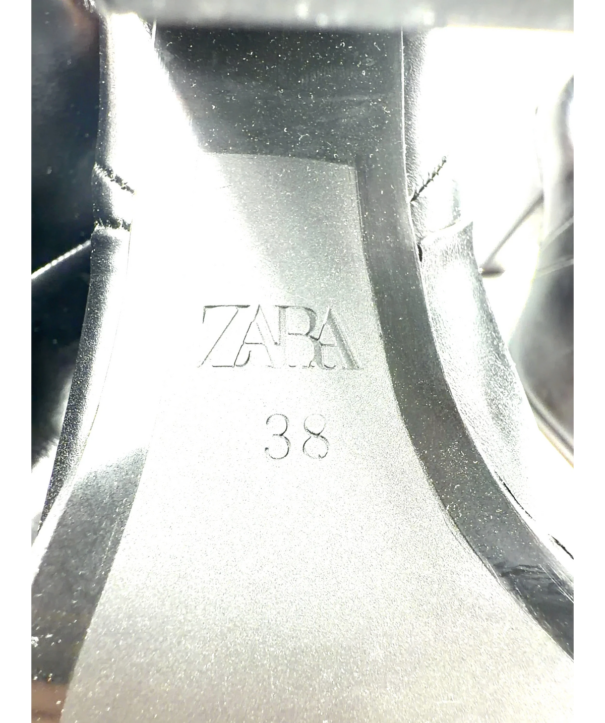 ZARA Black Colour, size UK 5 EU 38 👠 — fabric detail