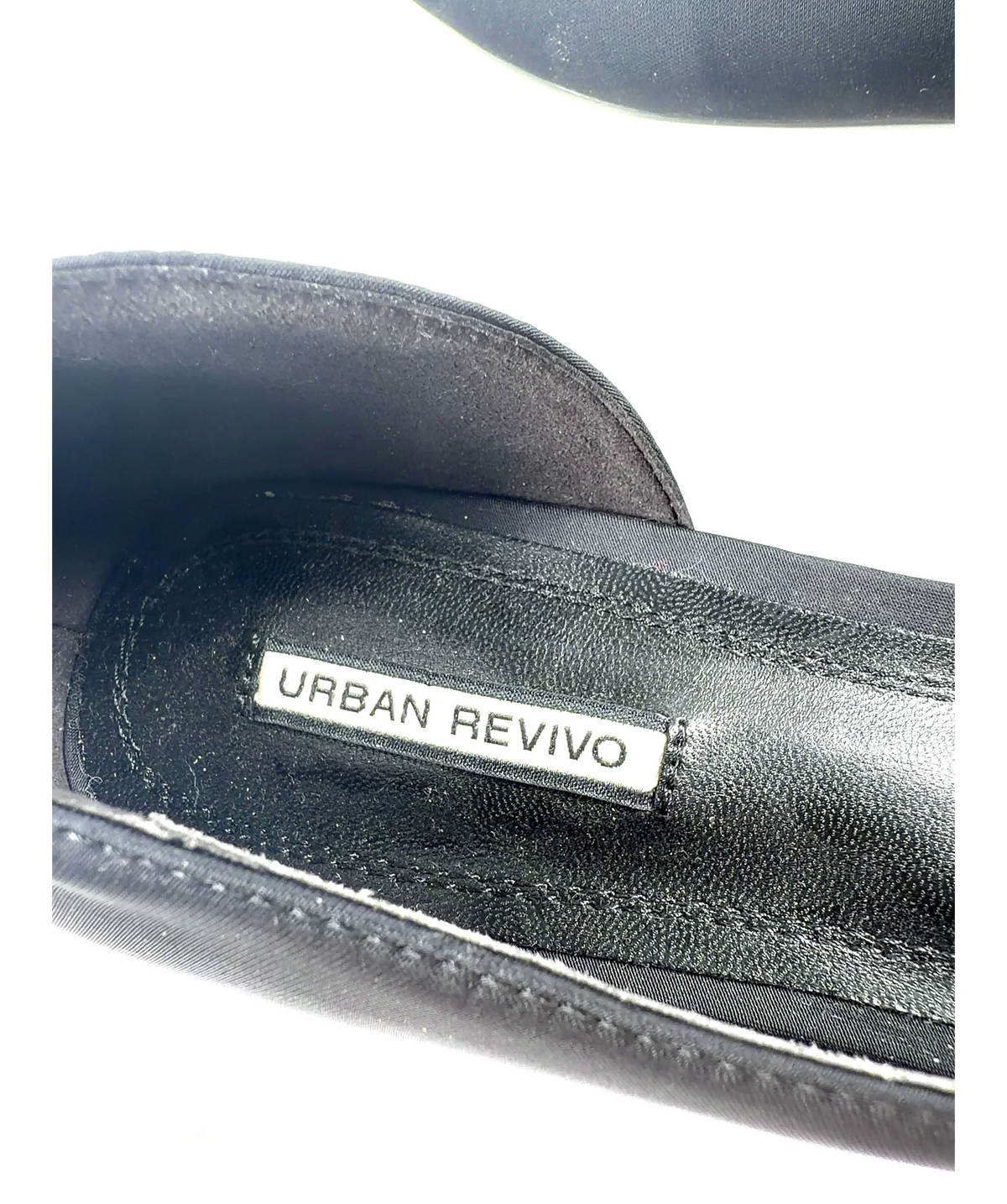 Urban Revivo Black crystal-embellished pointed-toe flat, size UK 4 EU 37 👠 — care label