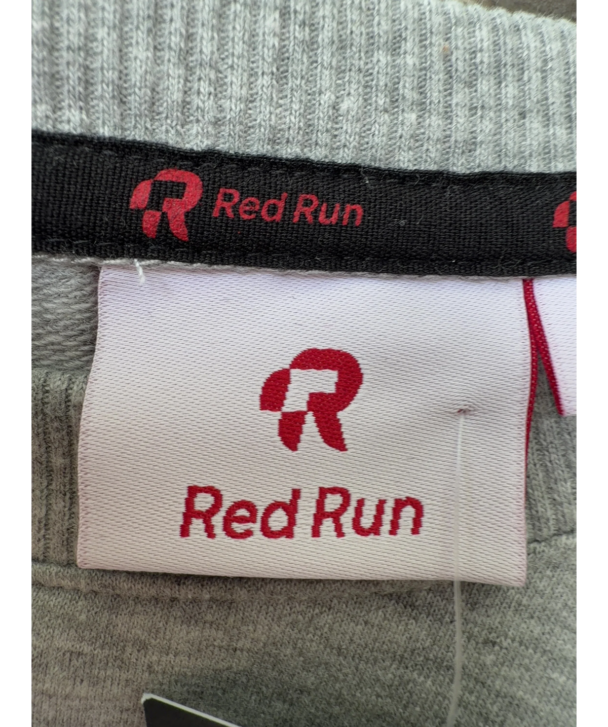 red run Grey Colour, size UK L — detail
