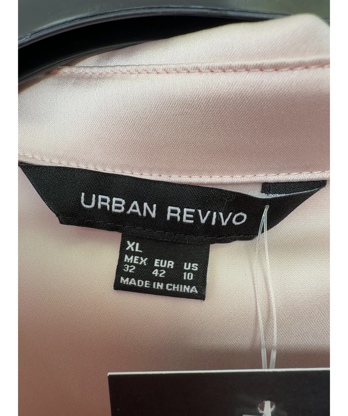 Urban Revivo Pink Colour, size UK 14 — detail