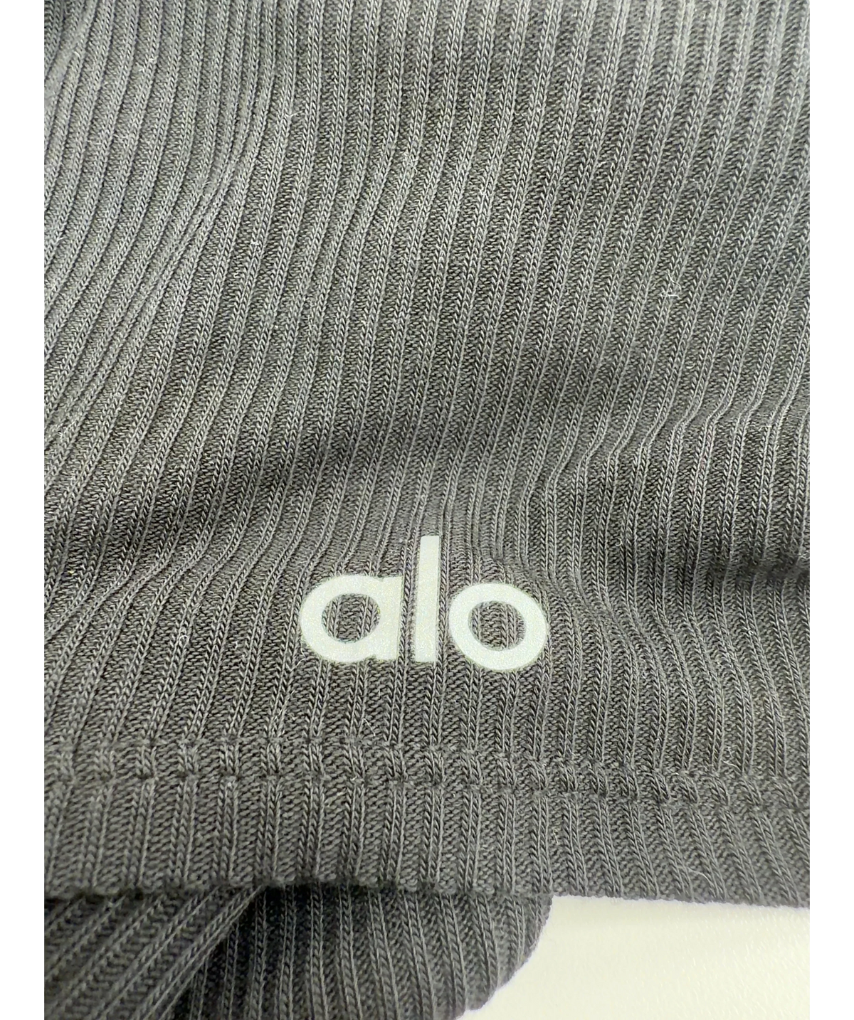 alo yoga Black Gather Long Sleeve Top, size UK S — care label