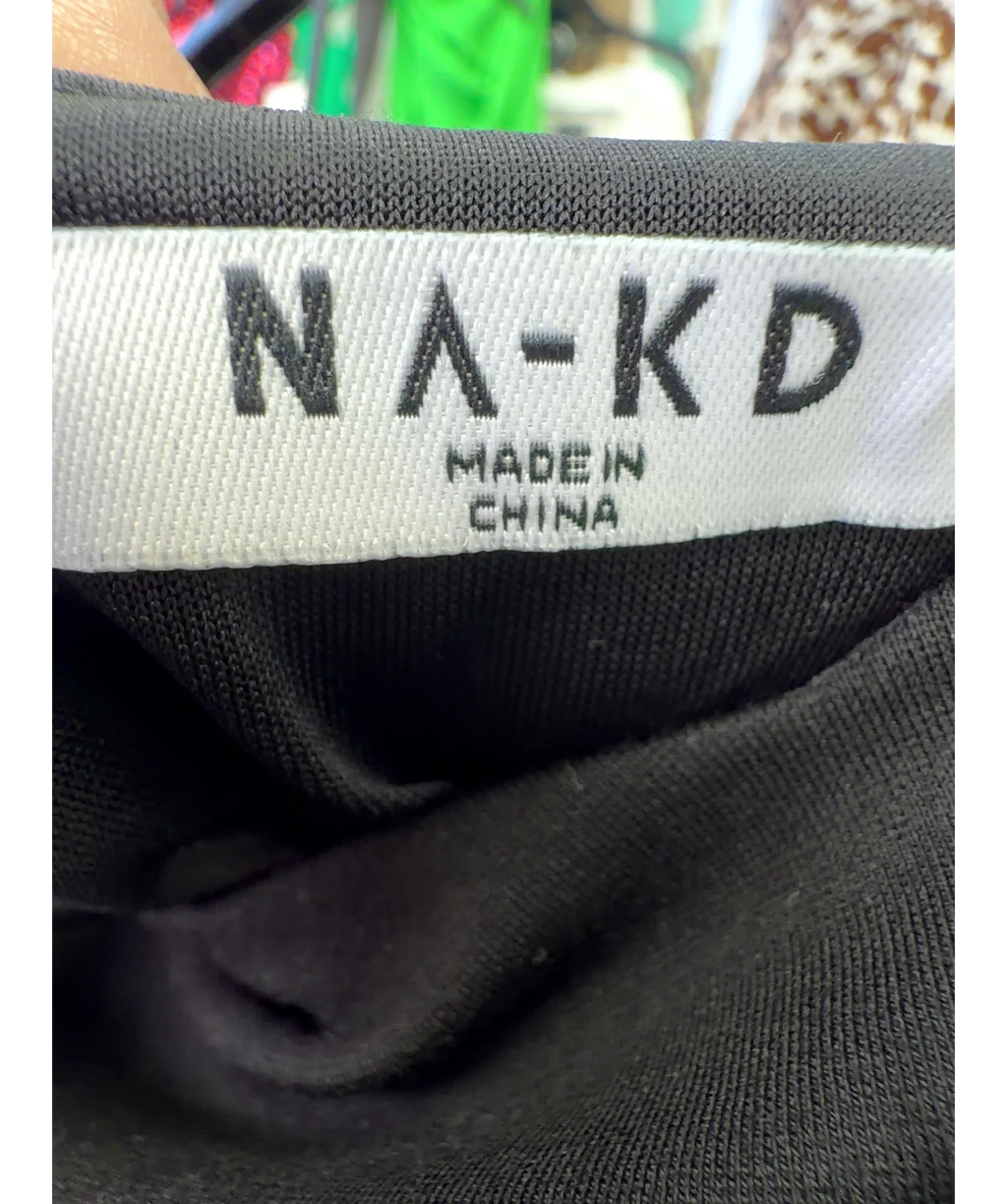 NA-KD Black Shaped Waist Maxi Dress, size UK XXS — detail