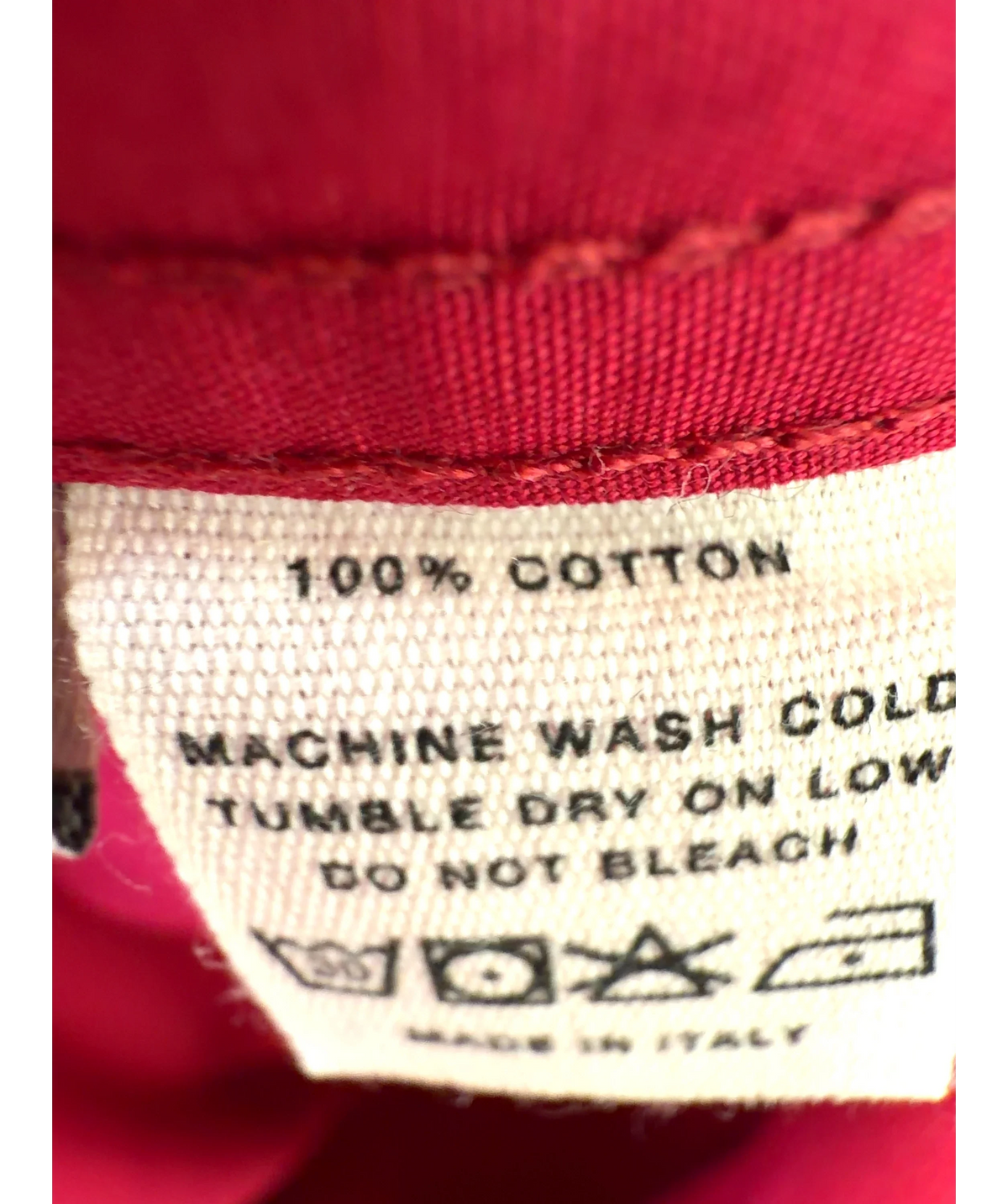 Comme Si Red Colour, size UK M — label