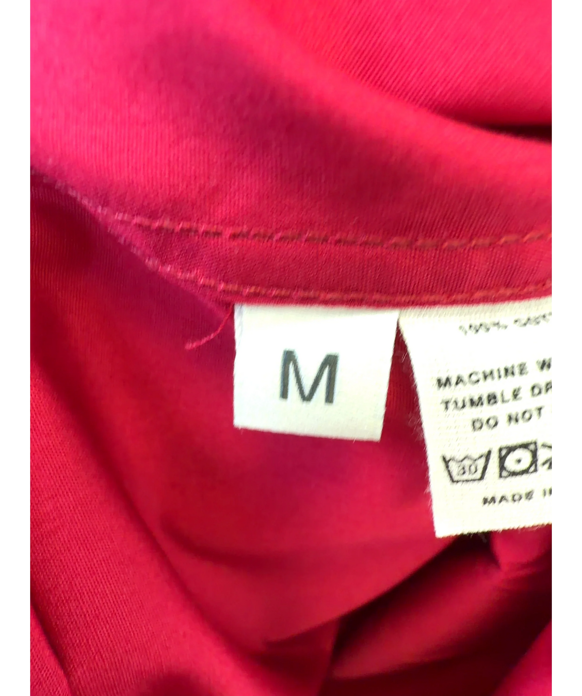 Comme Si Red Colour, size UK M — care label