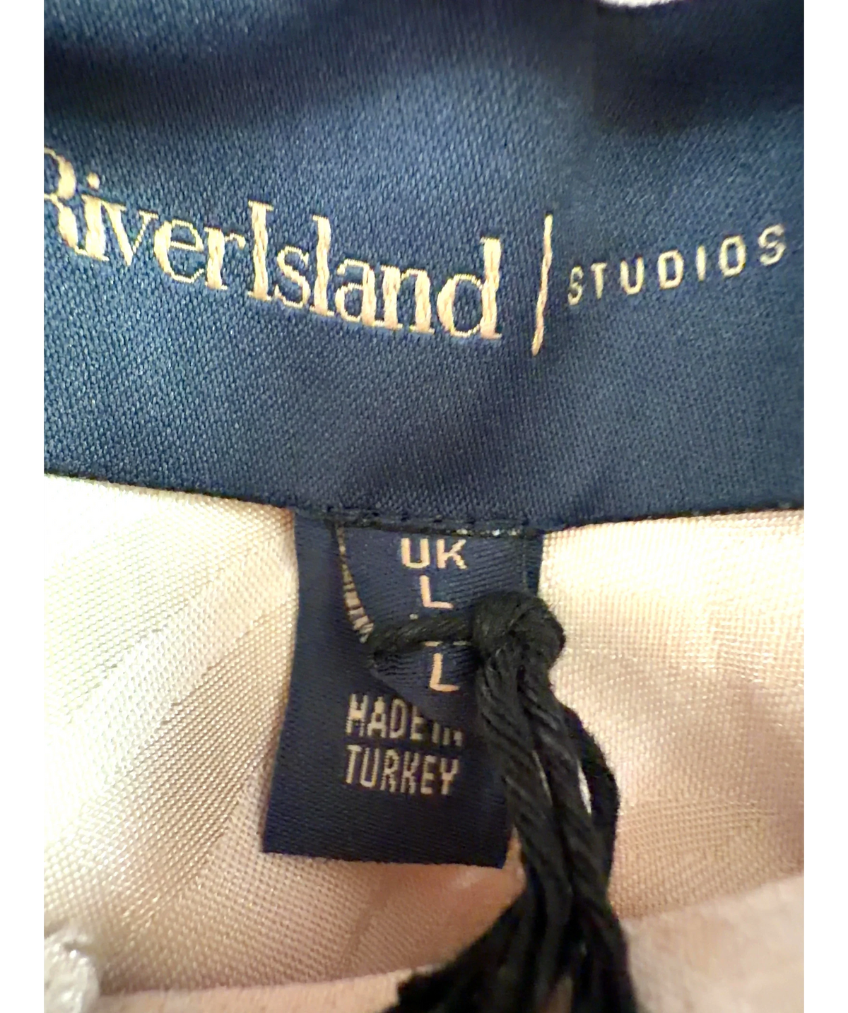 River Island Cream Colour, size UK L — care label