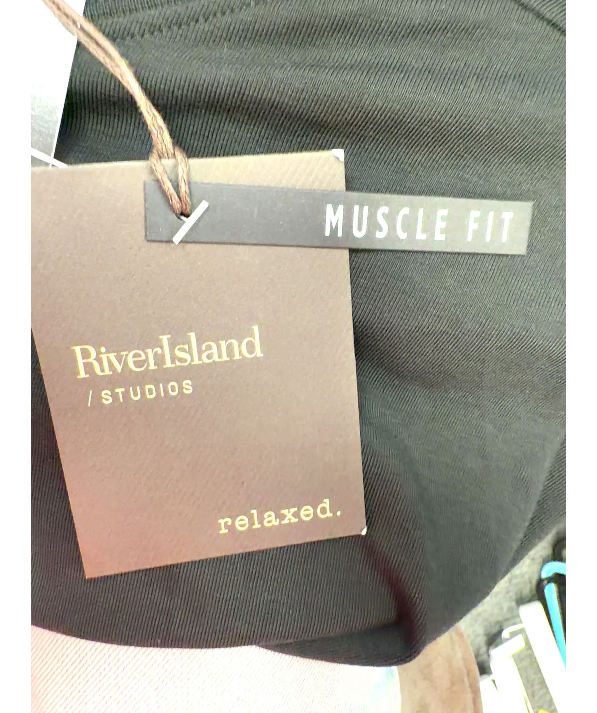 River Island Black muscle fit t-shirt, size UK M — detail