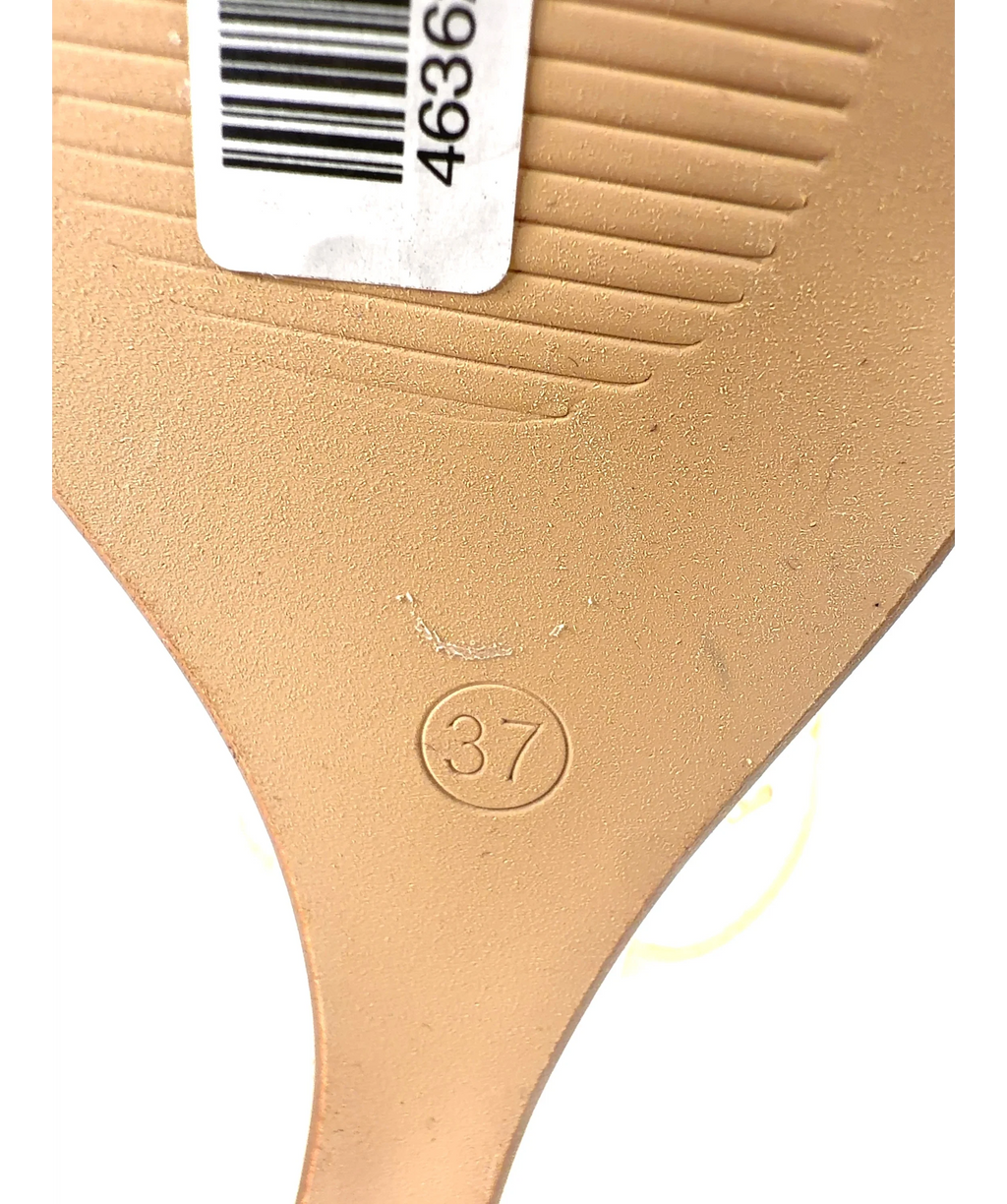 Daniel White Colour, size UK 4 EU 37 👠 — fabric detail
