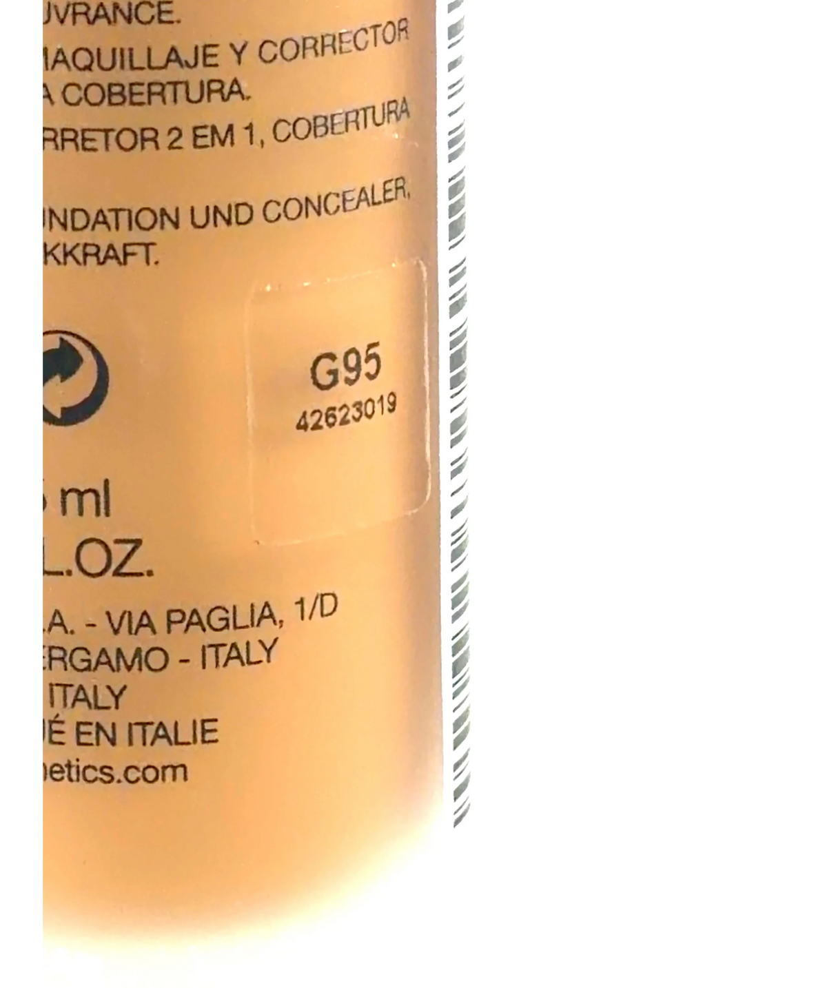 KIKO G95 FULL COVERAGE 2-IN-1 FOUNDATION AND CONCEALER, size 25ml — detail
