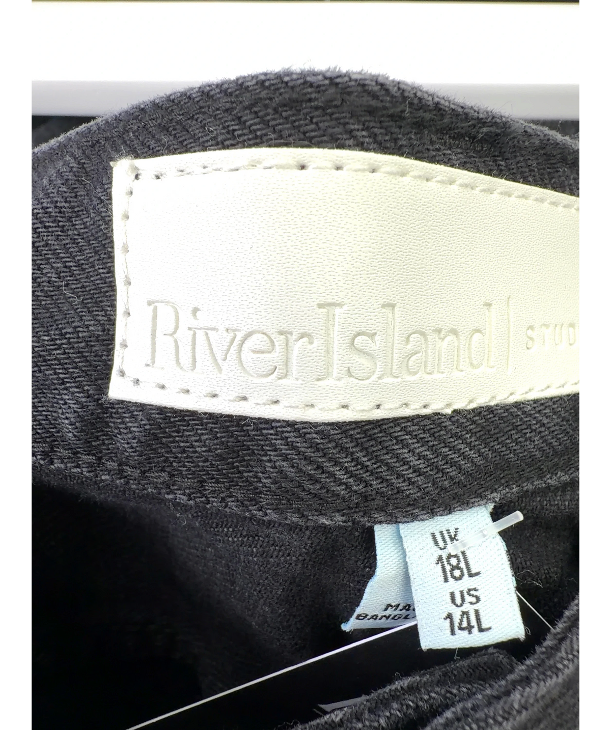 River Island Black Colour, size UK 18 — detail