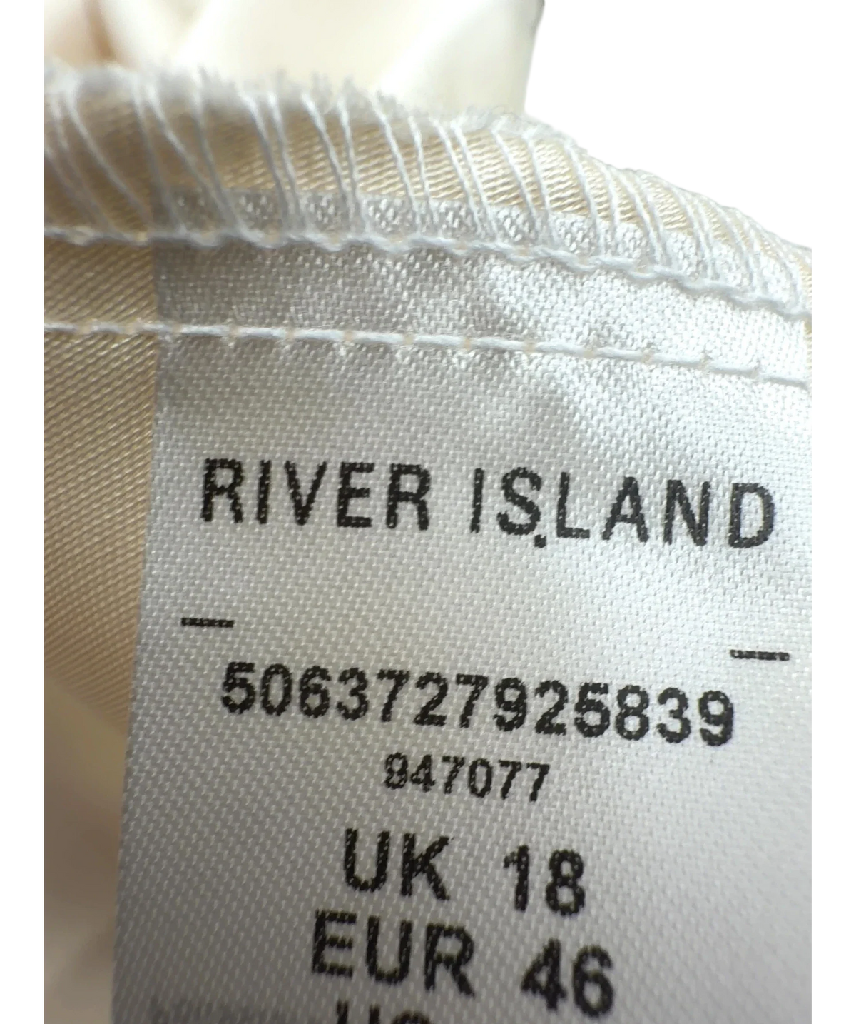 River Island Cream Colour, size UK 18 — fabric detail