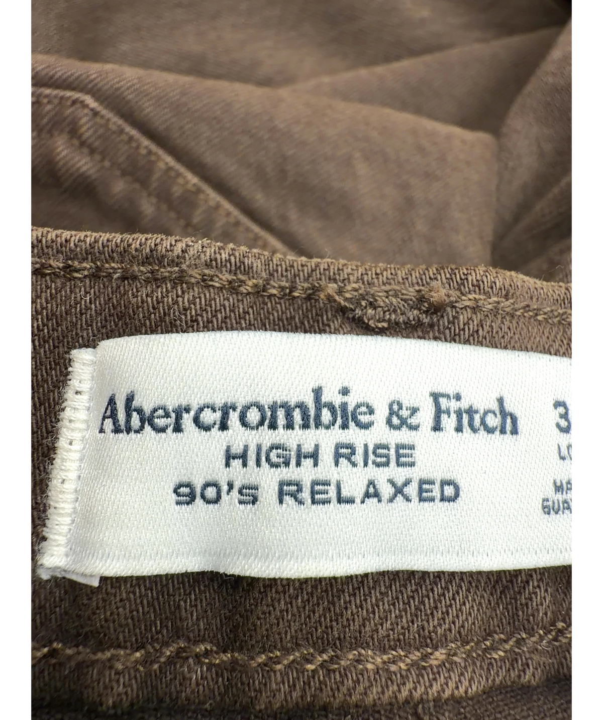 ABERCROMBIE & FITCH Brown High Rise 90's Relaxed Jeans, size W34 — detail