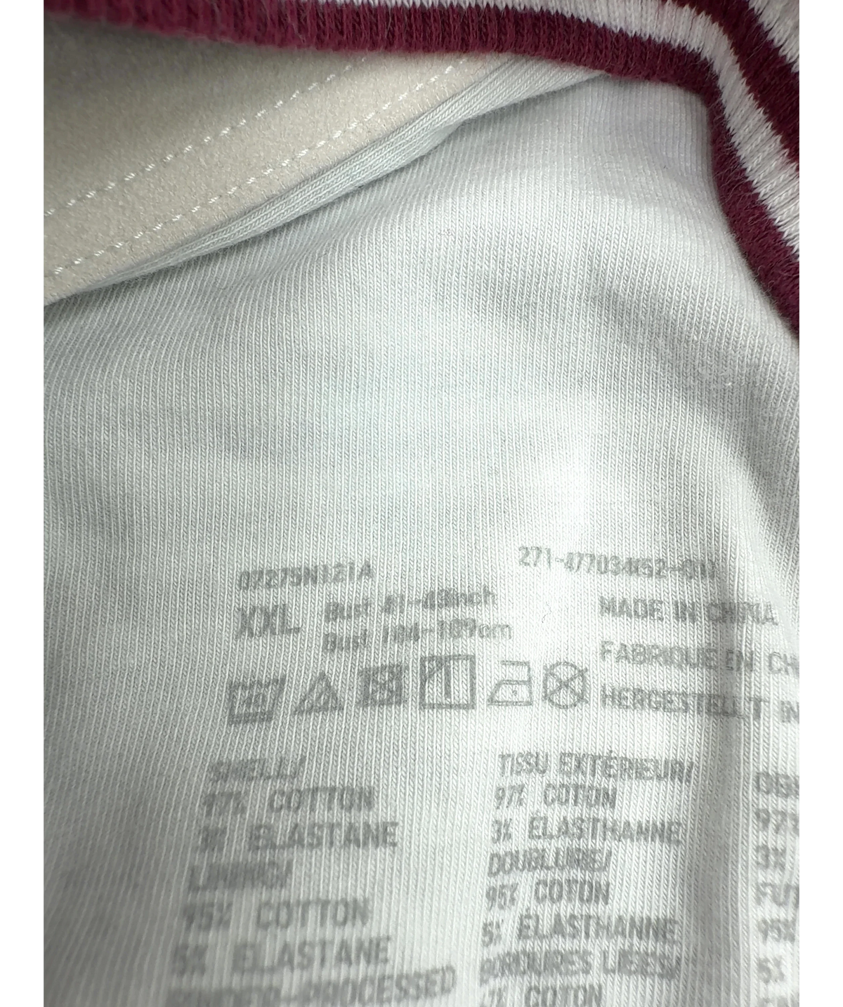 Uniqlo burgundy Colour, size UK XXL — care label