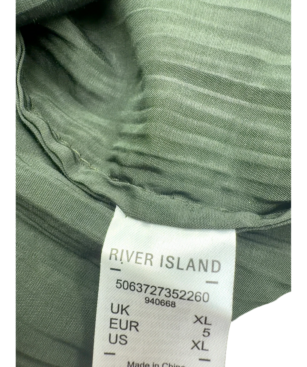 River Island Green Colour, size UK XL — fabric detail