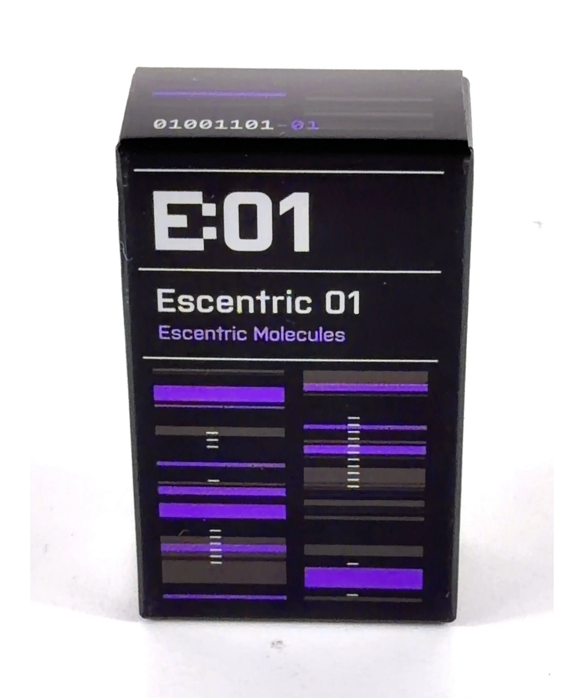 Escentric Molecules Escentric 01, size 10ml — label
