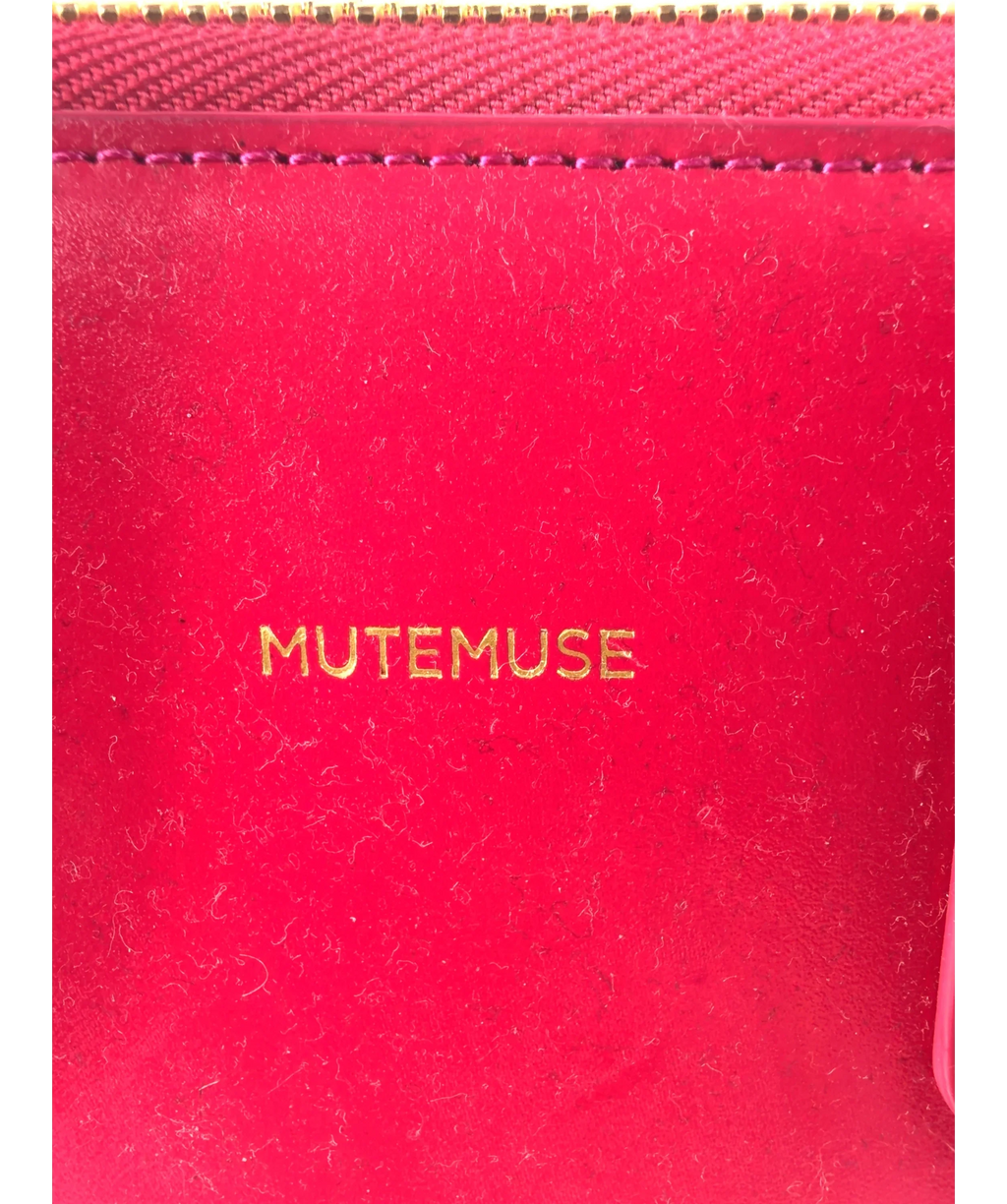 MUTEMUSE Pink Amuse Bag — label
