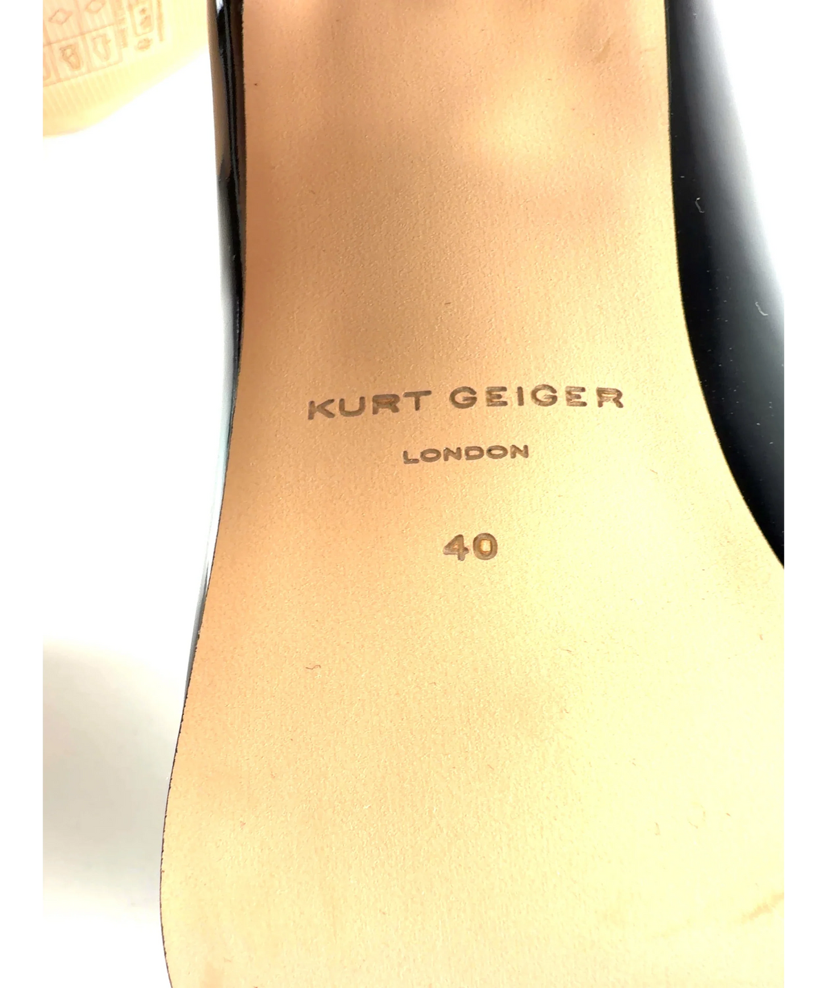 Kurt Geiger Black Regent Court Heel, size UK 7 EU 40 👠 — fabric detail