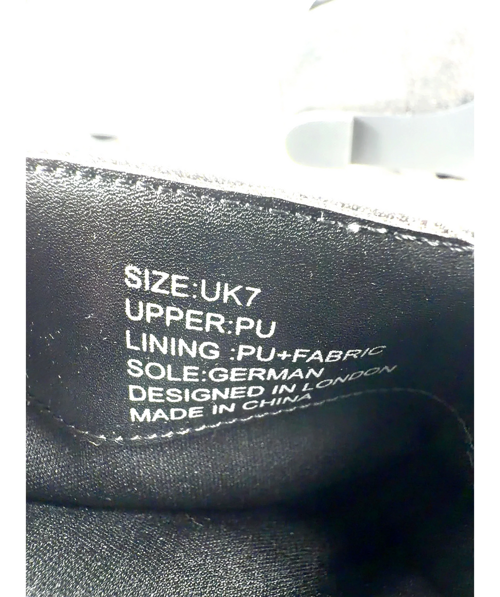 Jaded London Black Vione Slouch Wedge Boots, size UK 7 EU 40 👠 — fabric detail