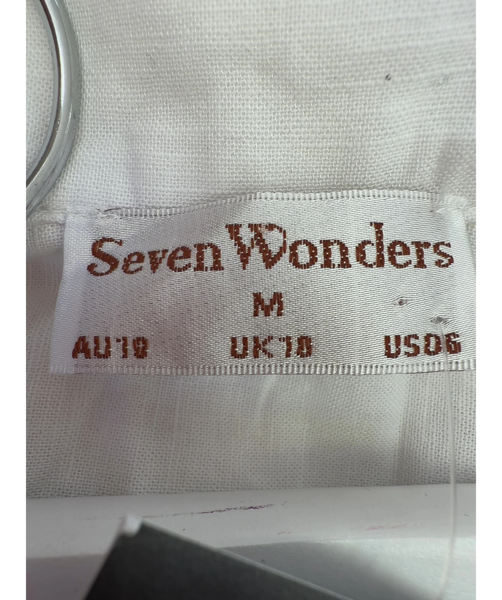 Seven Wonders White Harry Set, size UK 10 — detail