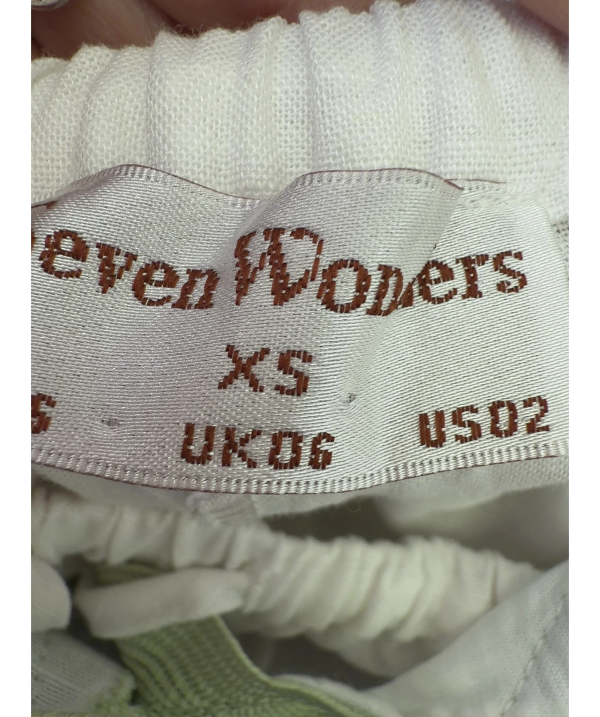 Seven Wonders White Harry Set, size UK 10 — fabric detail