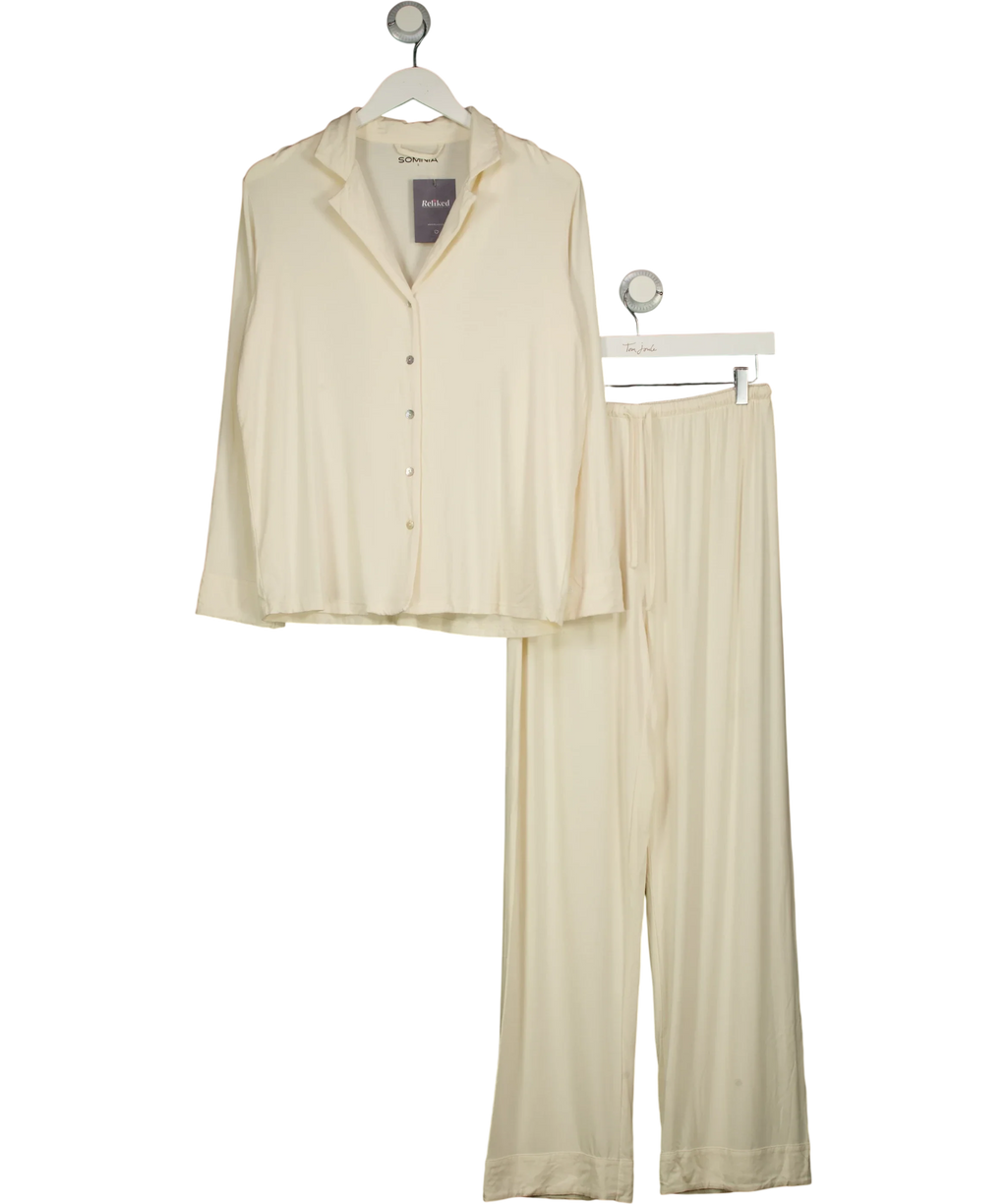 Somnia Cream Signature Set, size UK S — front