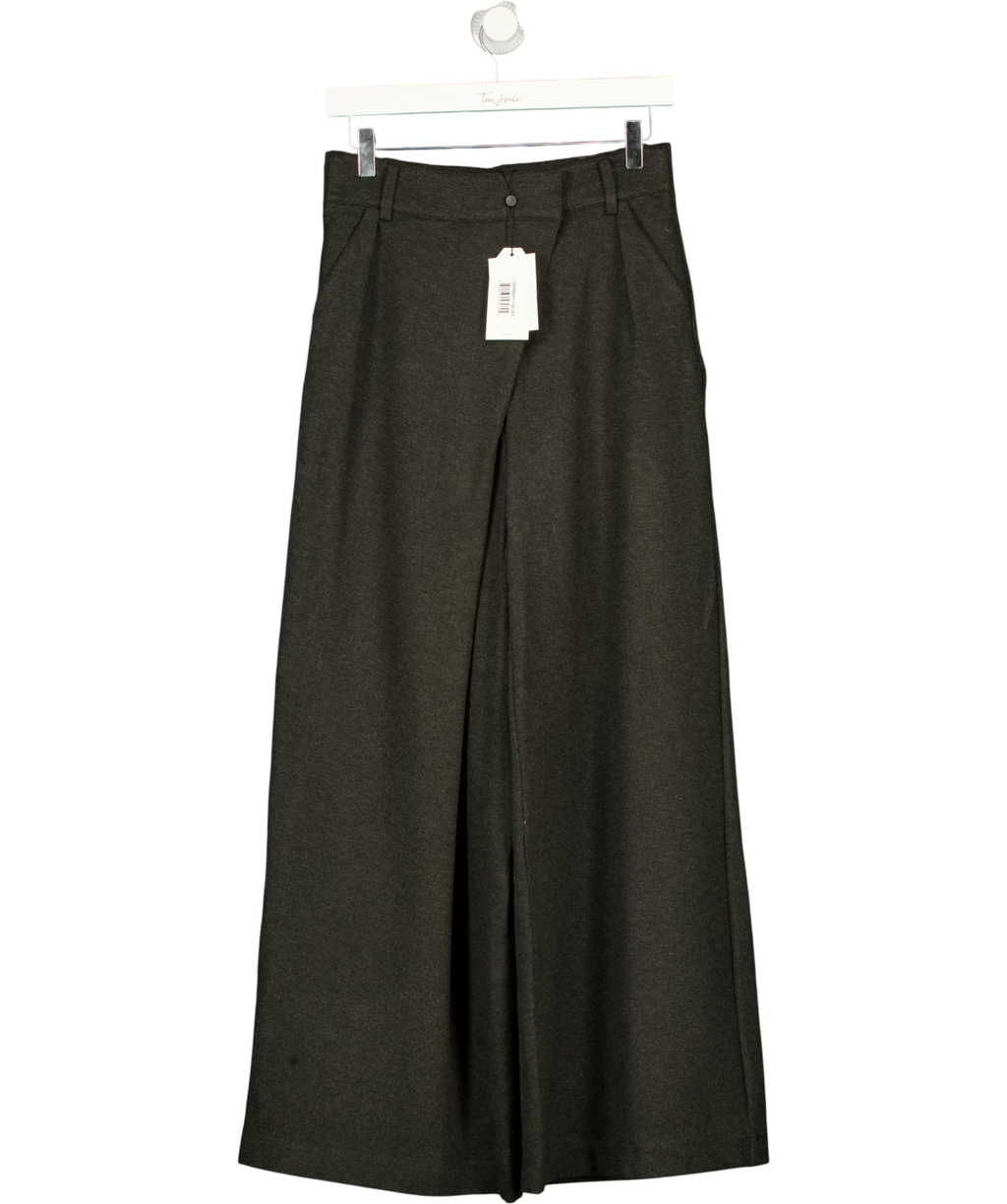 Universal Standard Grey Colour, size UK XXXS — front