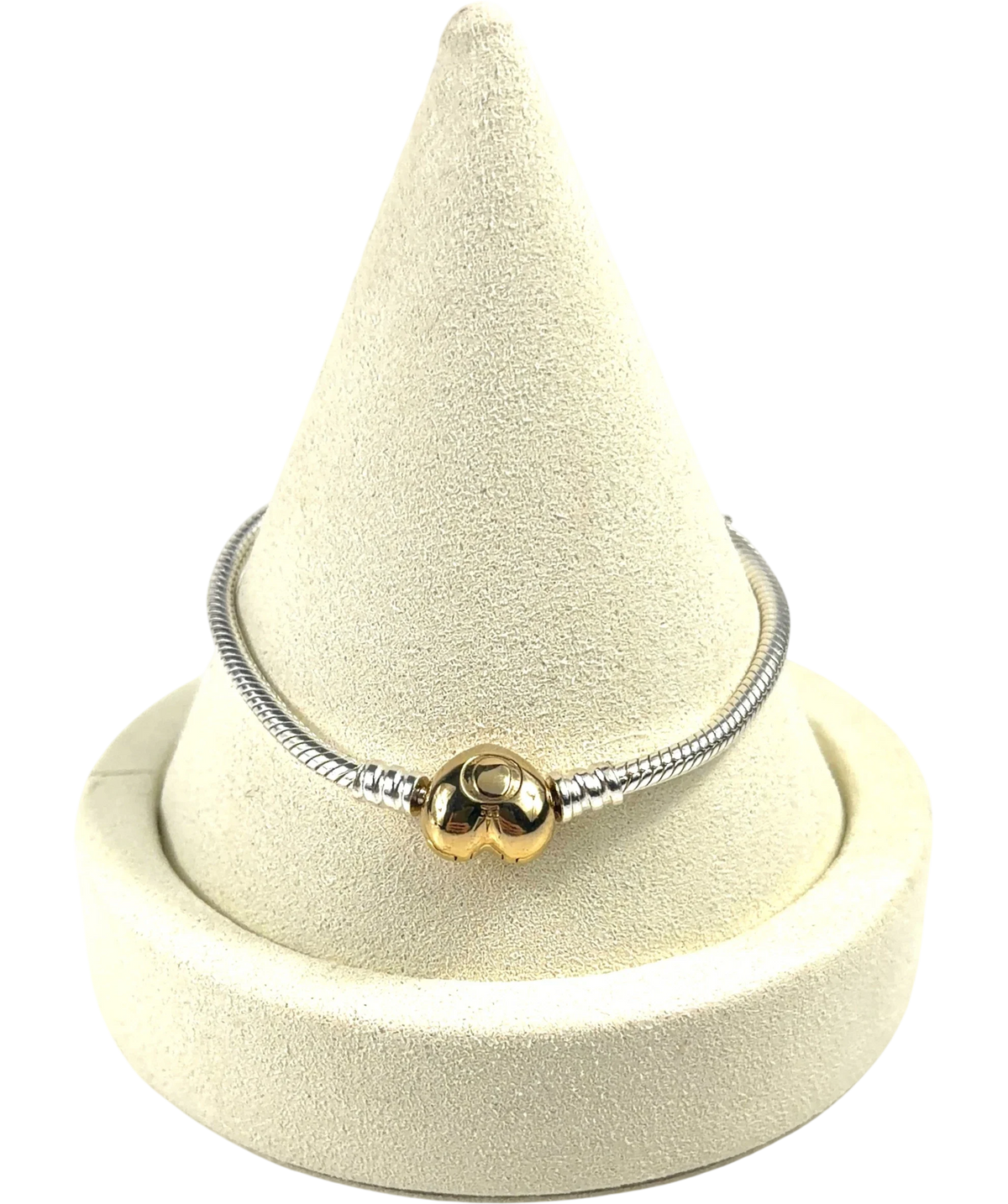 Pandora Silver Colour — fabric detail