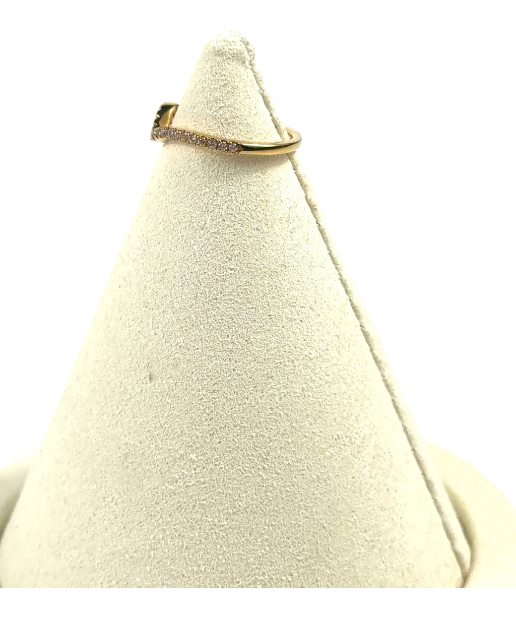 Pandora gold V-shaped/chevron pavé band ring — back