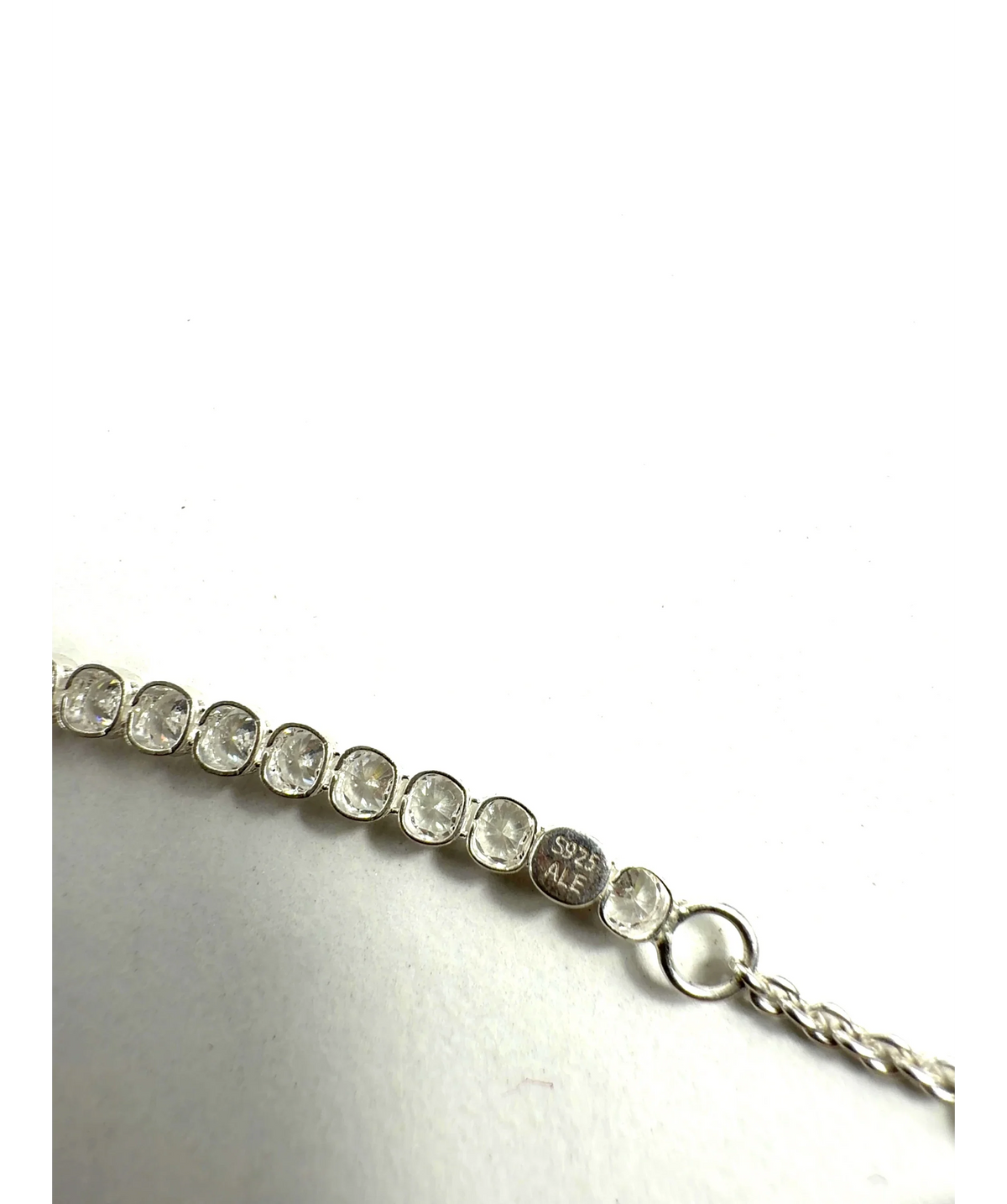 Pandora silver Colour — detail