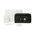 Chloé Black Pebbled Leather Bow front Portefeuille Long Wallet